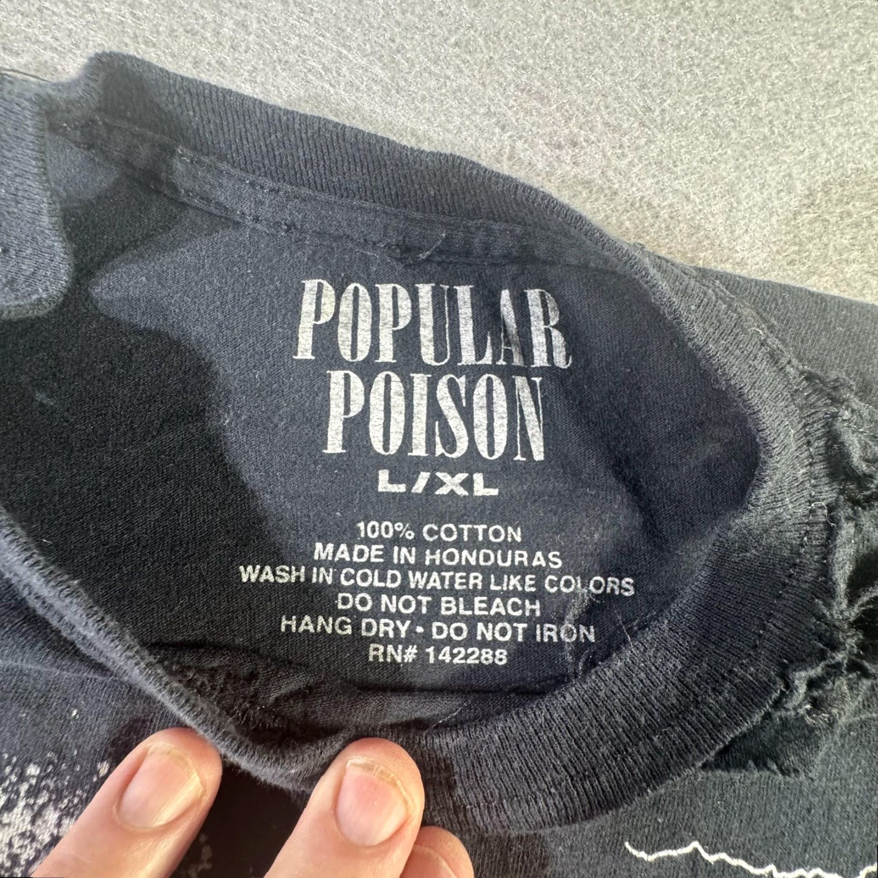 Vintage Popular Poison Shirt Mens L XL Black Savage 95 Saint or Sinner Car Graphic Tee Size US L / EU 52-54 / 3 - 7 Thumbnail