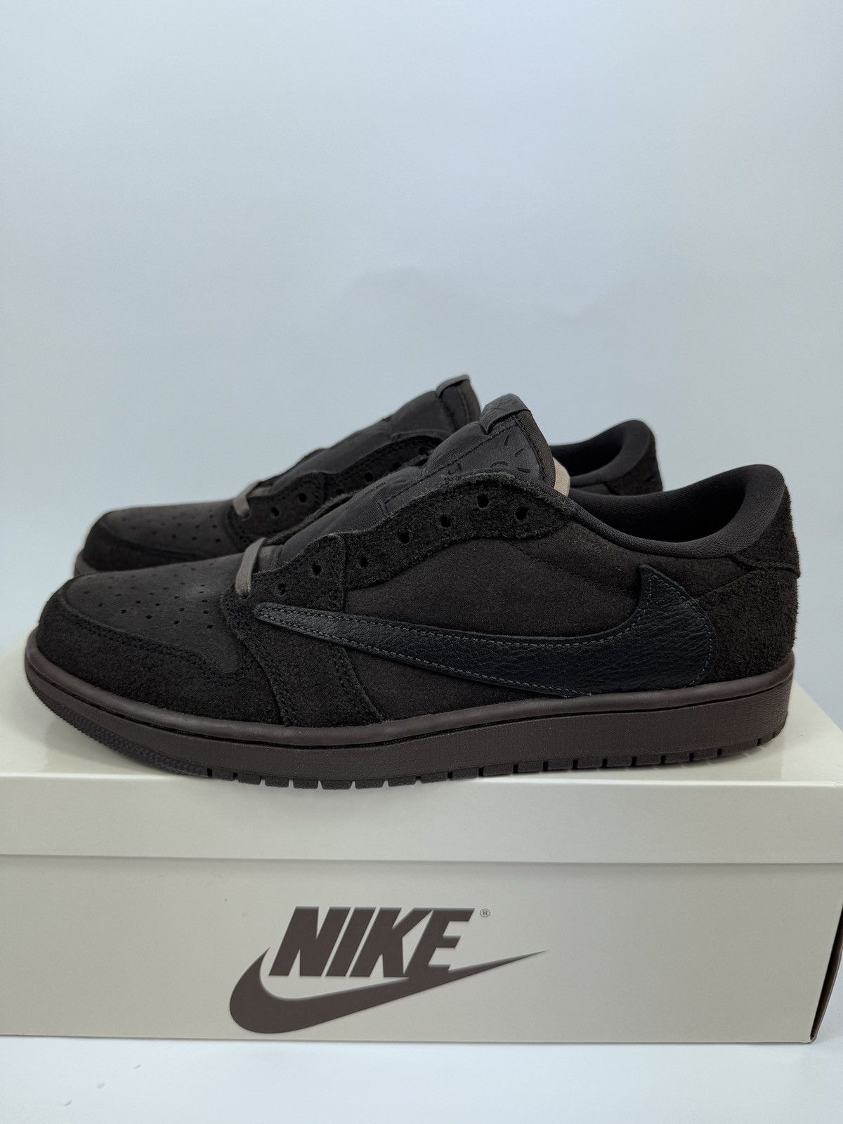 Jordan Brand JORDAN 1 RETRO CACTUS JACK VELVET BROWN SNEAKERS Size US 14 / EU 47 - 2 Thumbnail