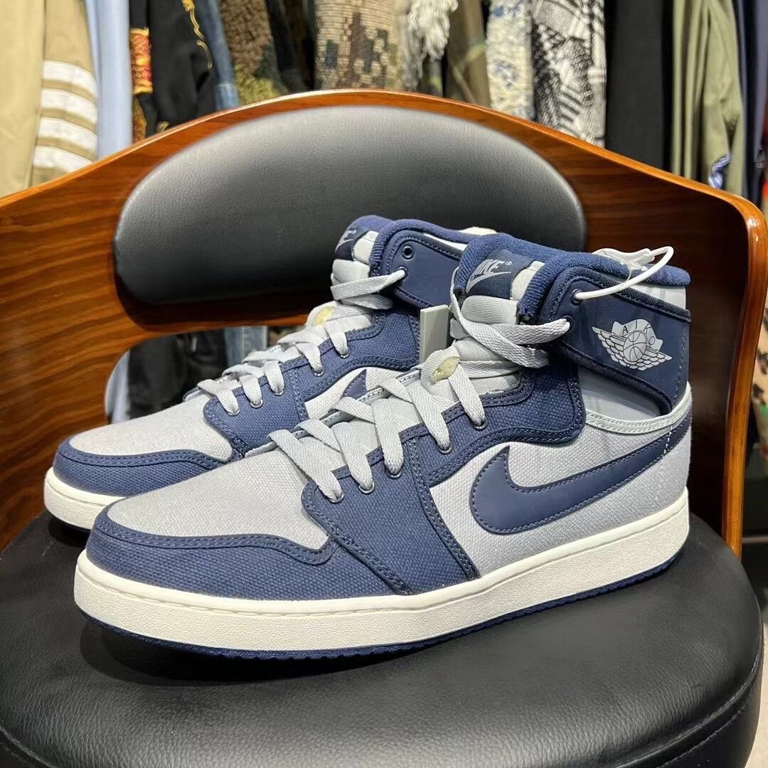 Nike Nike AJ1 Gray Lowtop Sneakers 6 Men Size US 6 / EU 39 - 1 Thumbnail