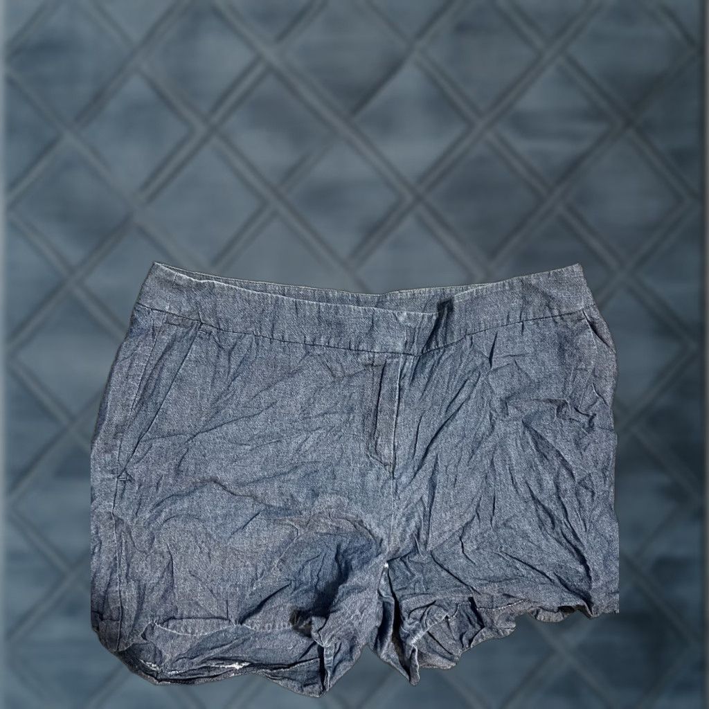 Vintage Kenar Women’s Blue Chambray Shorts Size 6 Women Shorts Casual Walking Style Summer Cotton Nylon Spandex Flat Cuffed Size 28" / US 6 / IT 42 - 1 Thumbnail