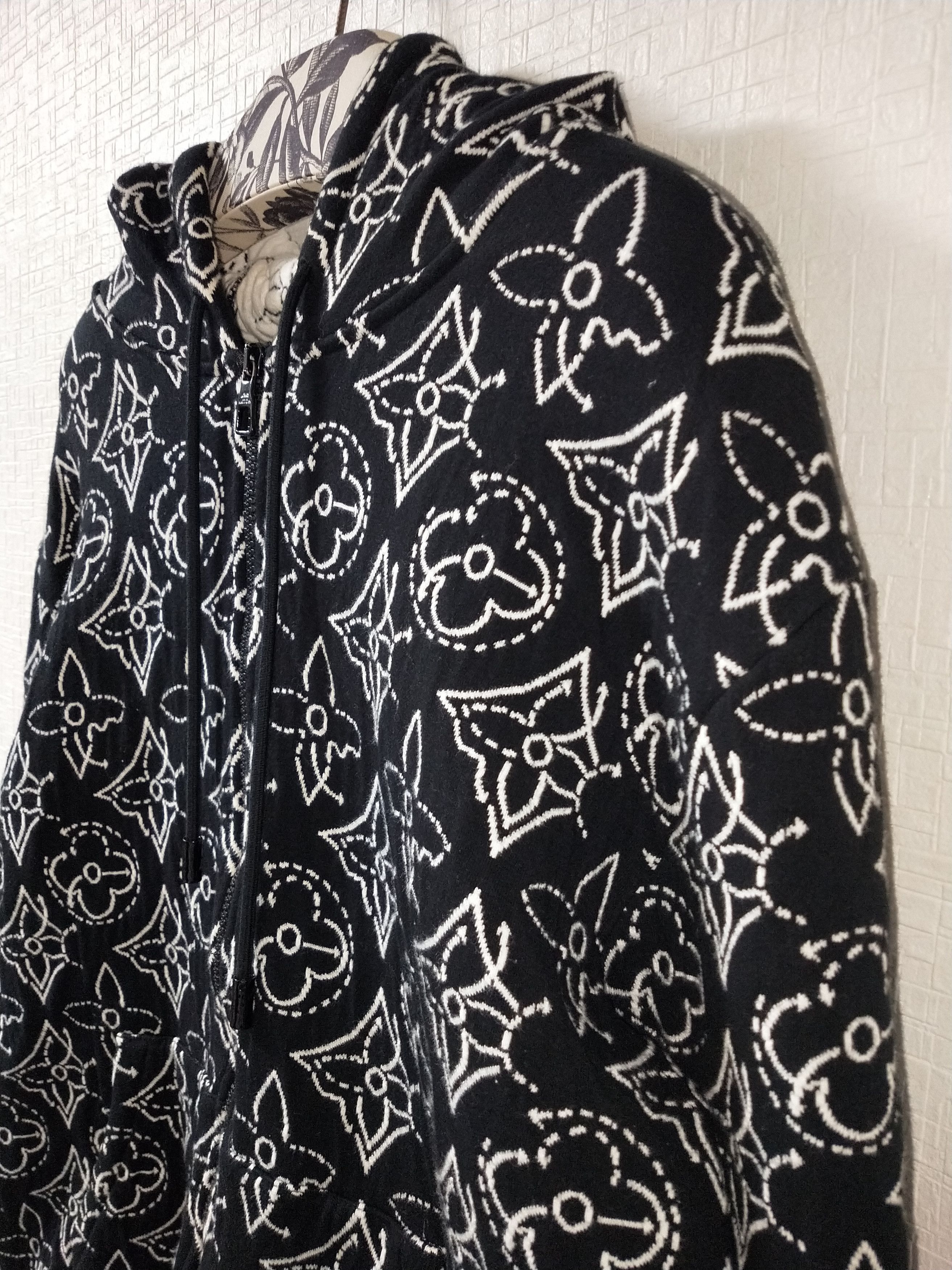 Louis Vuitton NBA Strategic Flower Zip Hoodie Size US L / EU 52-54 / 3 - 3 Thumbnail