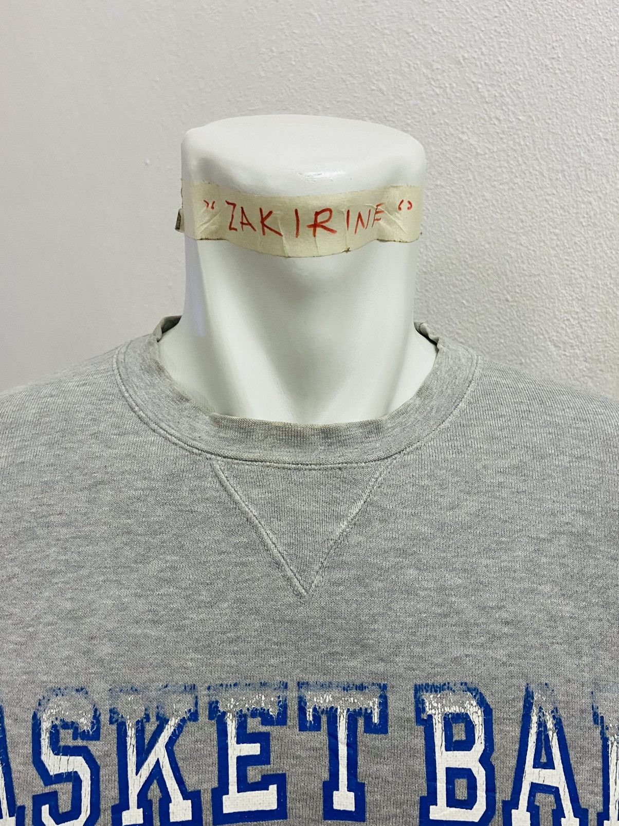 Other Vintage Gerry Cosby "Basketball" crewneck sweatshirt Size US M / EU 48-50 / 2 - 7 Thumbnail