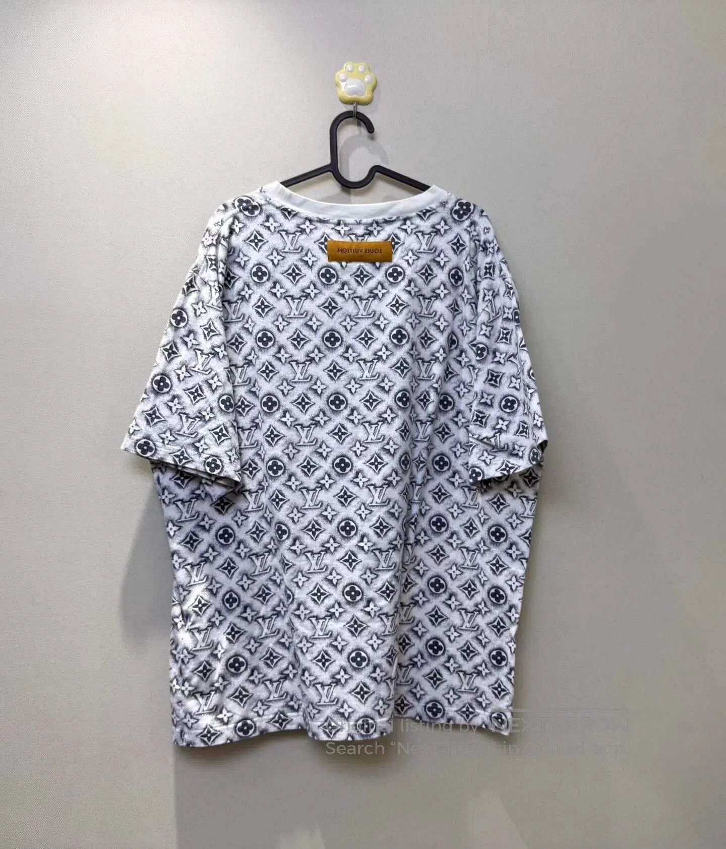 Louis Vuitton Louis Vuitton size 4L Black and White Graffiti Full Logo S Size US S / EU 44-46 / 1 - 4 Thumbnail