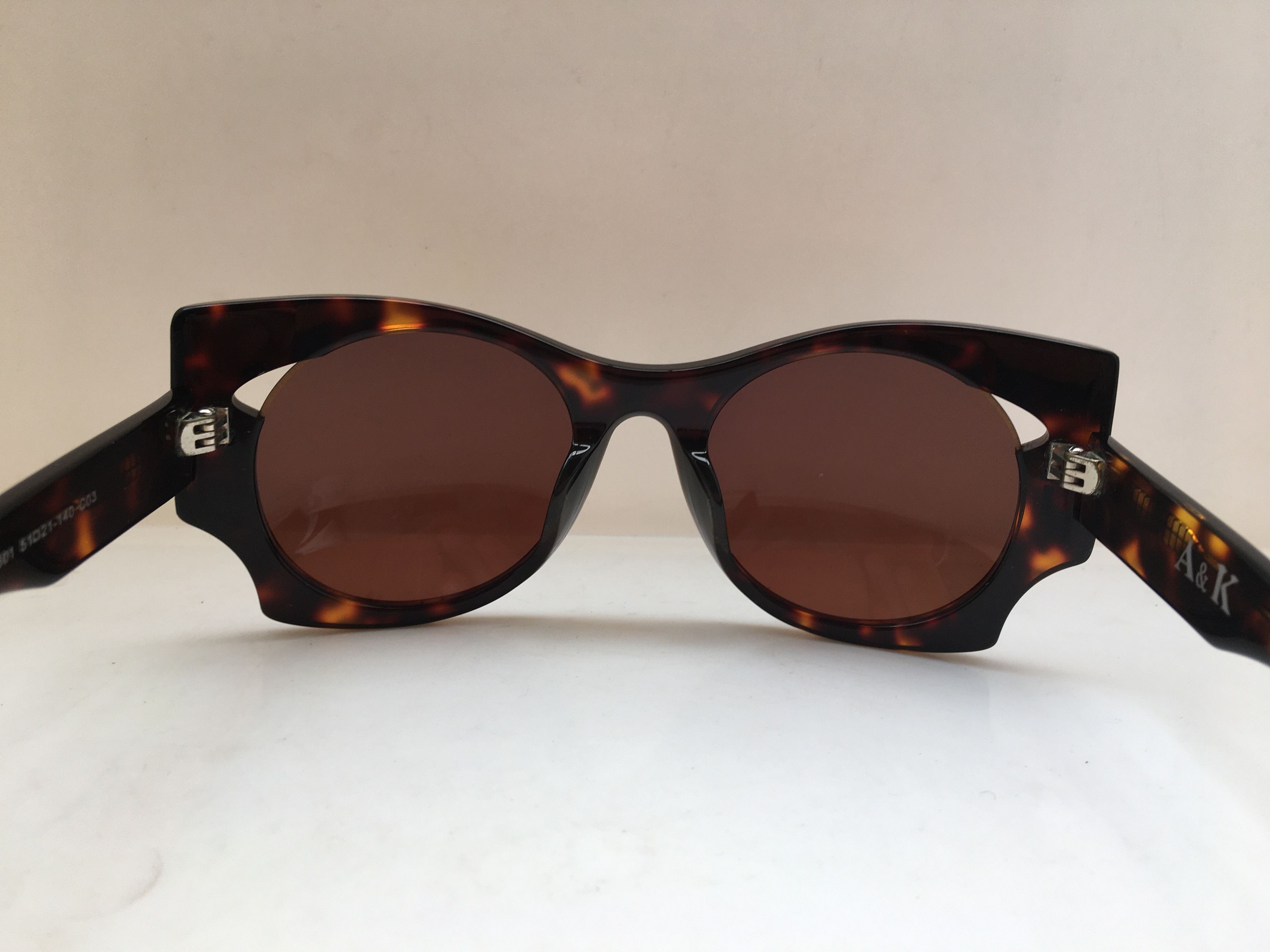Other Handmade Acetate RUNWAY SHOW Cateye tortoise Sunglasses Size ONE SIZE - 4 Thumbnail