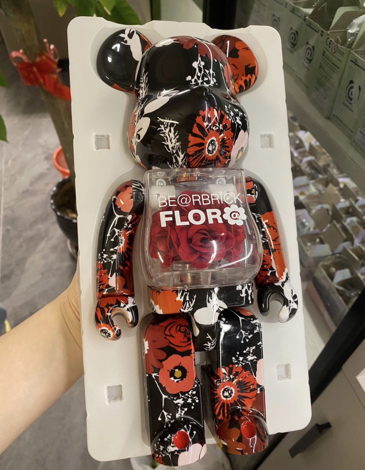 Japanese Brand Bearbrick Flora（Flower） 400% Size ONE SIZE - 1 Thumbnail