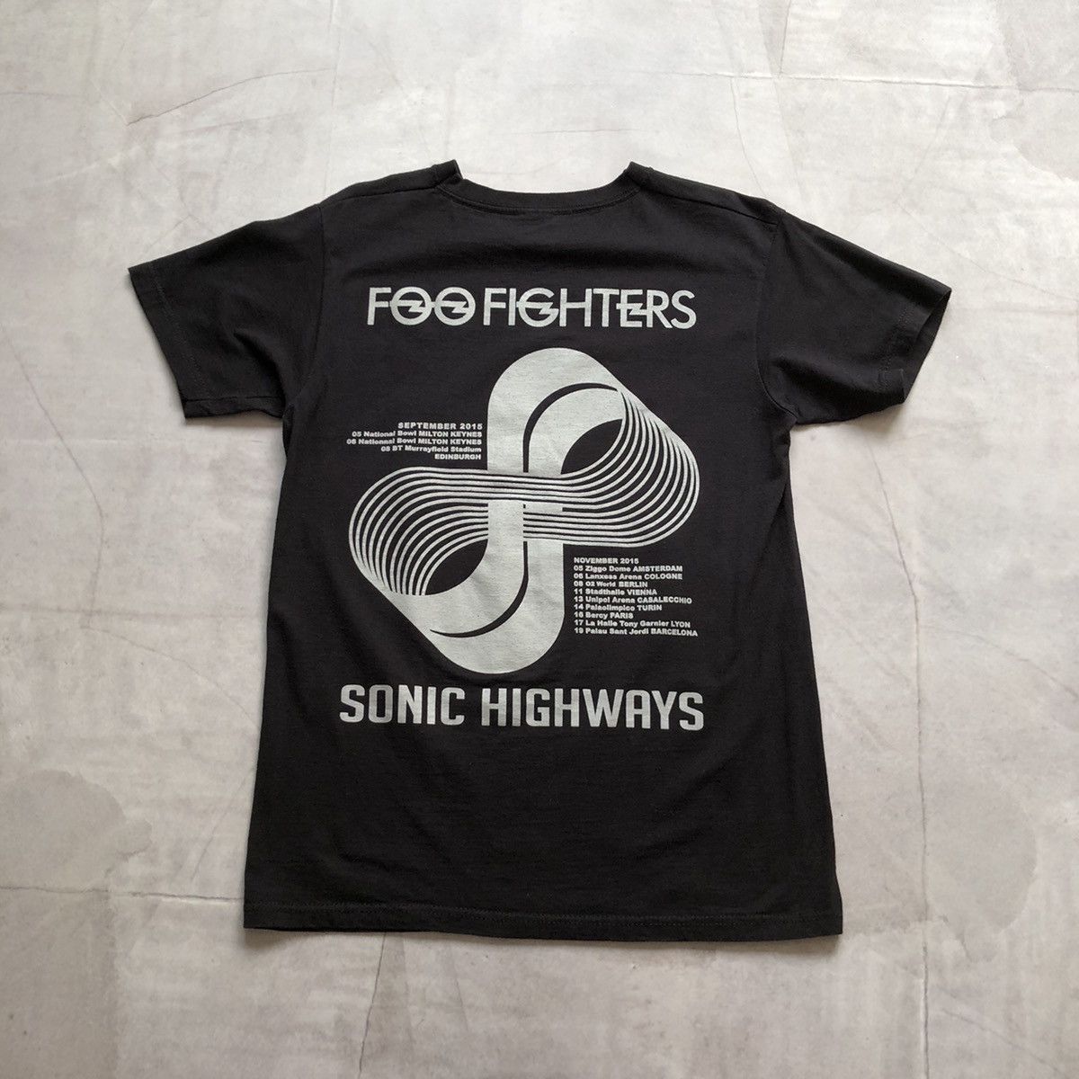 Band Tees × Vintage Vintage 00s Foo Fighters "Sonic Highways” Band T Shirt Y2K Size US S / EU 44-46 / 1 - 2 Thumbnail