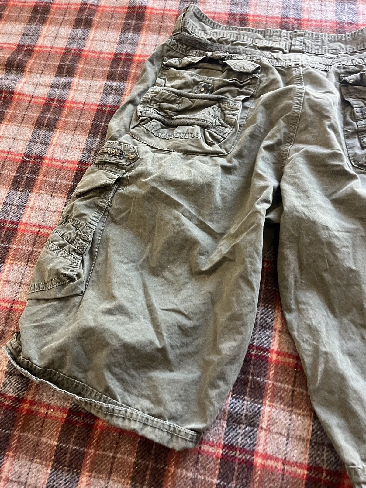 Waste(twice) Y2K 2000’s Twoce Multipocet Military Grunge Wear shorts 36 Size US 36 / EU 52 - 9 Thumbnail