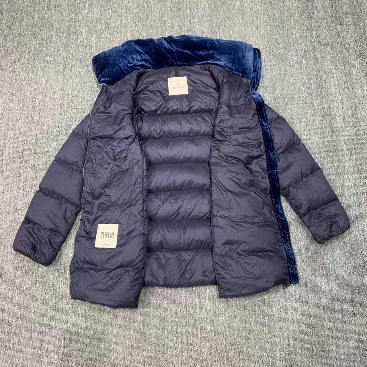 Moncler Moncler Navy Logo Velvet Collar Puffer Jacket Size 1 Size US S / EU 44-46 / 1 - 7 Thumbnail