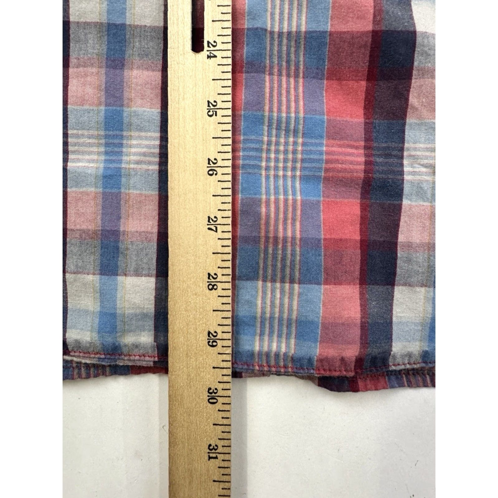 Levi's Levi’s Shirt Mens XL Plaid Button-Up Short Sleeve Casual Standard Fit Multicolor Button-Up Button-Front Classic Mens XL Plaid Shirt Size US XL / EU 56 / 4 - 5 Thumbnail