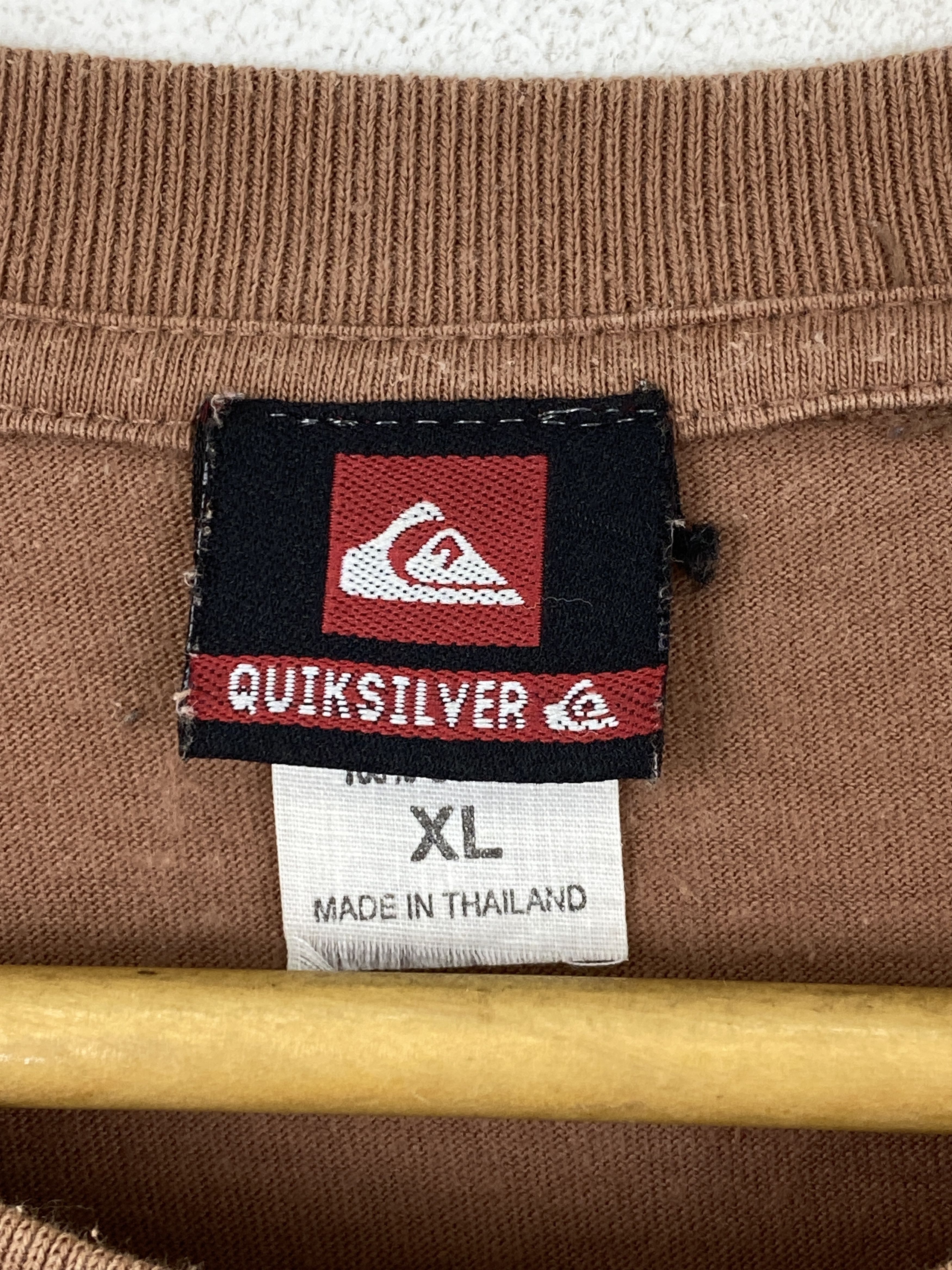 Quiksilver × Vintage 90s Vintage Sun Faded Quiksilver Surfing Spellout Tee TA0660 Size US XL / EU 56 / 4 - 5 Thumbnail