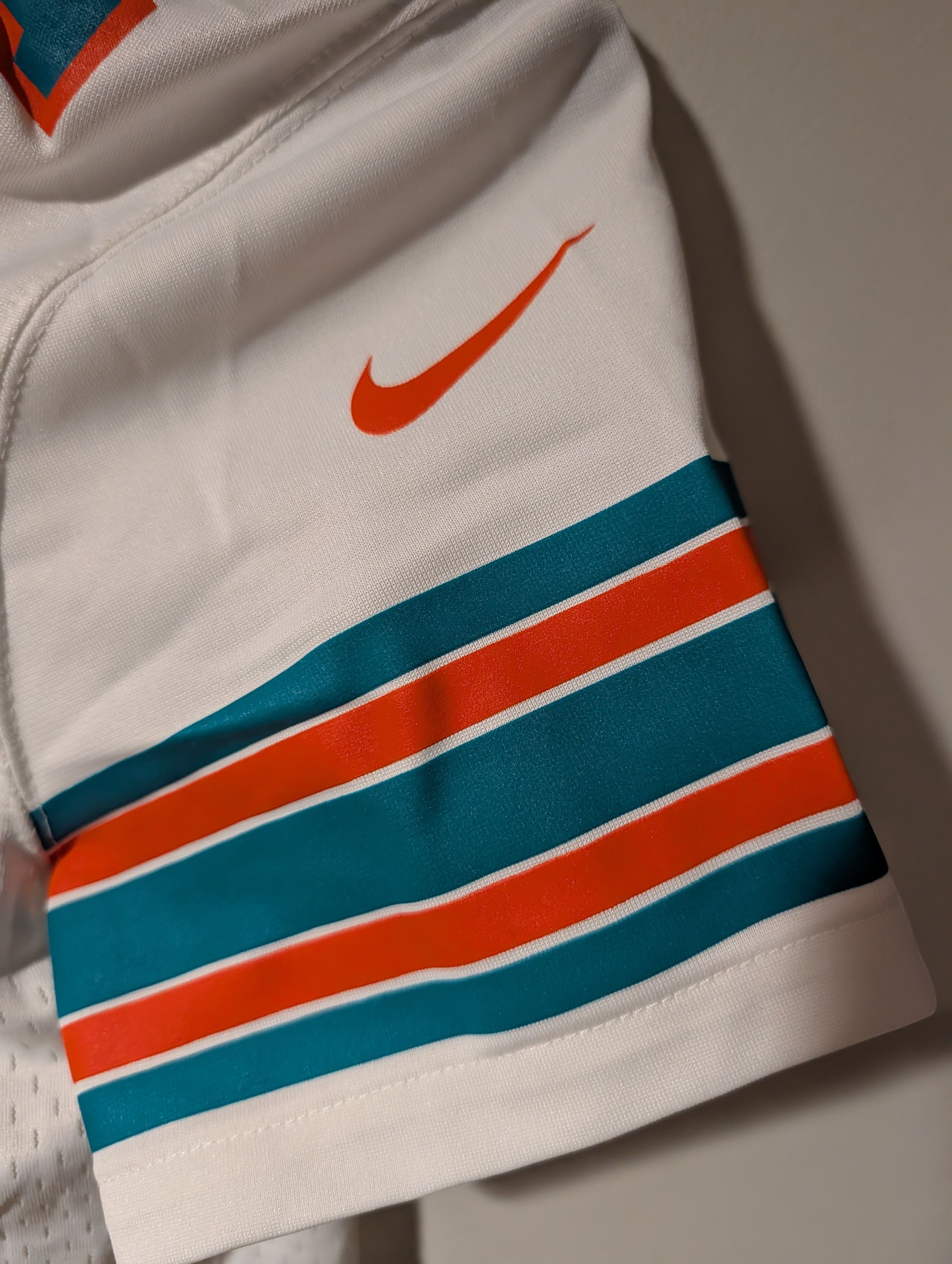 Nike Nike Miami Dolphins Hill #10 NFL Jersey Women’s Size L Size L / US 10 / IT 46 - 6 Thumbnail