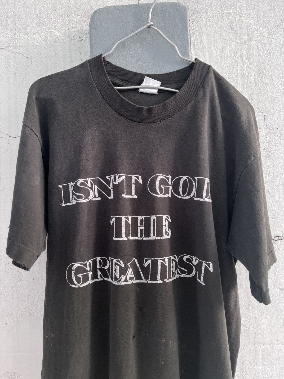 Vintage Vintage 90s ISN'T GOD THE GREATEST JESUS Tee Thrashed Faded Size US L / EU 52-54 / 3 - 2 Thumbnail