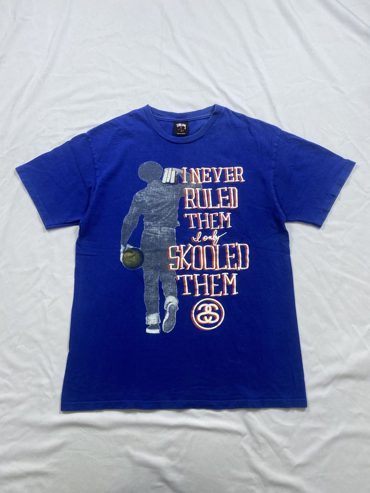 Vintage Vintage stussy 2000s Skooled Them Tee Size US L / EU 52-54 / 3 - 1 Thumbnail
