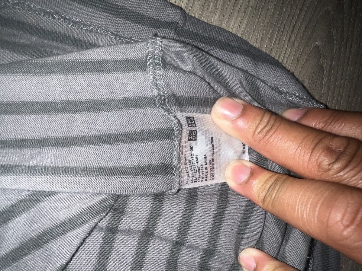 Kaws × Uniqlo Kaws x Uniqlo 2019 Collab Size US L / EU 52-54 / 3 - 3 Thumbnail