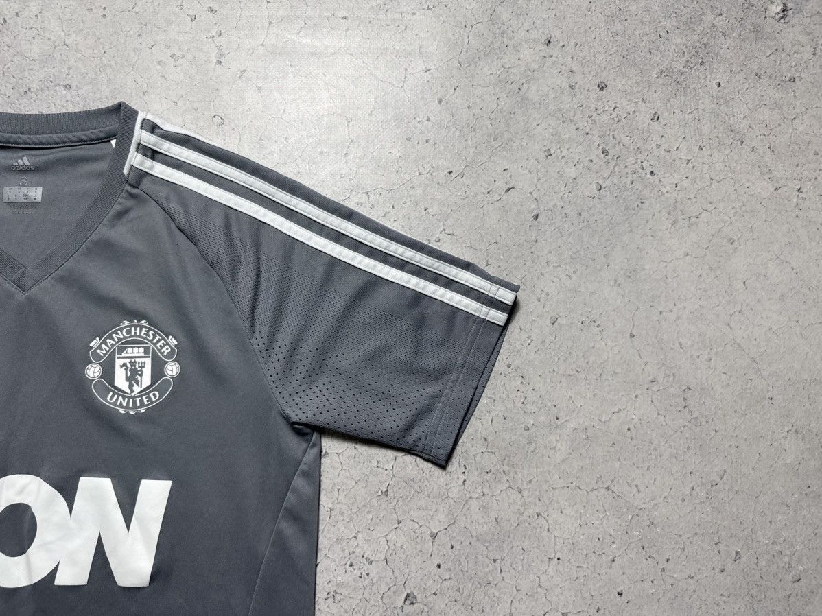 Adidas Adidas FC Manchester United Vintage Soccer Football Jersey Size US S / EU 44-46 / 1 - 2 Thumbnail