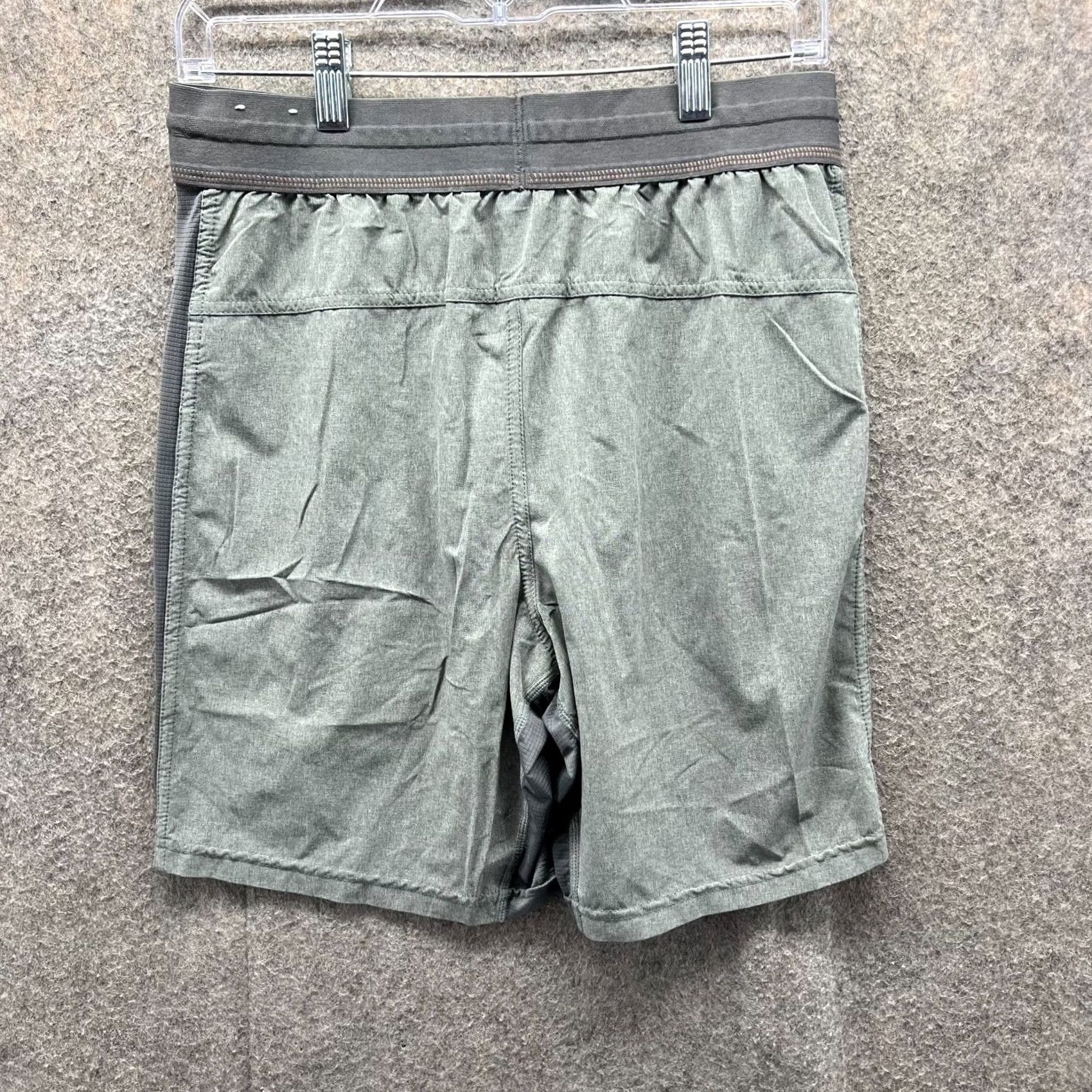 Nike Nike Shorts Mens Small Gray Dri Fit Yoga Flex Training Lined Running Size US 29 - 7 Thumbnail
