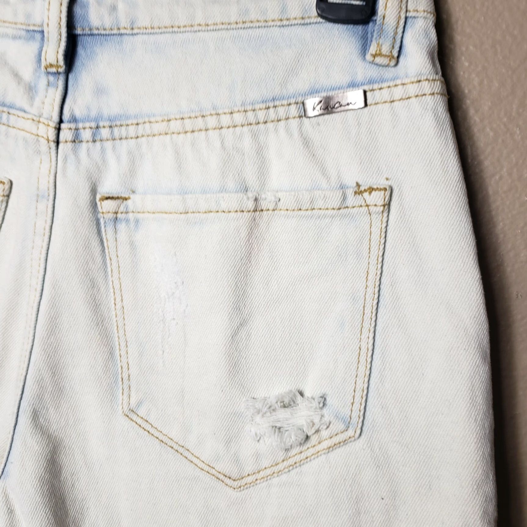 Vintage KanCan High Rise Distressed Light Acid Wash Shorts XS Women Denim Cotton Blend Festival Beach Cut-Off Blue - Womens XS Short Size 26" / US 2 / IT 38 - 5 Thumbnail