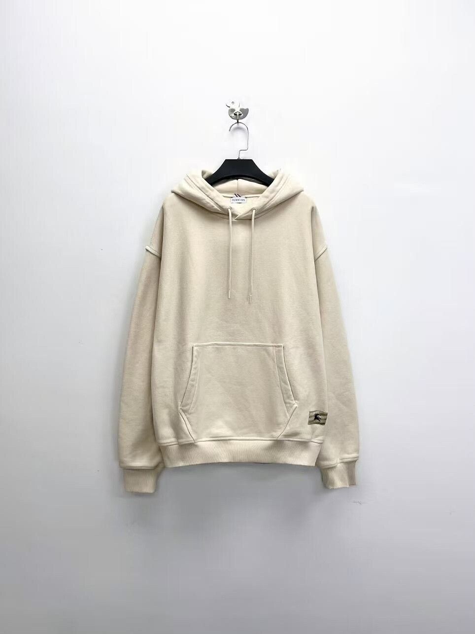 Burberry burberry beige logo hoodie for men and women Size US L / EU 52-54 / 3 - 1 Thumbnail