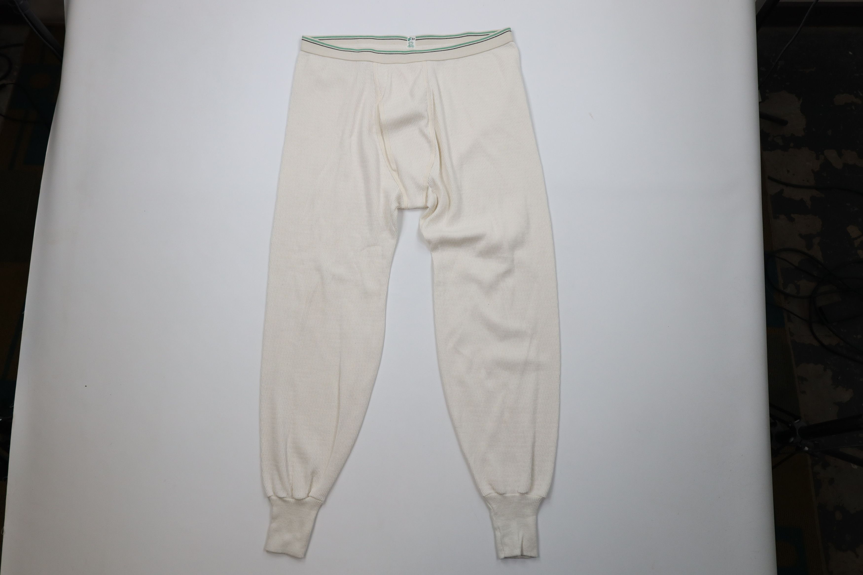 Hanes Vintage 70s Hanes Waffle Knit Cuffed Joggers Pants USA Size US 42 / EU 58 - 1 Thumbnail