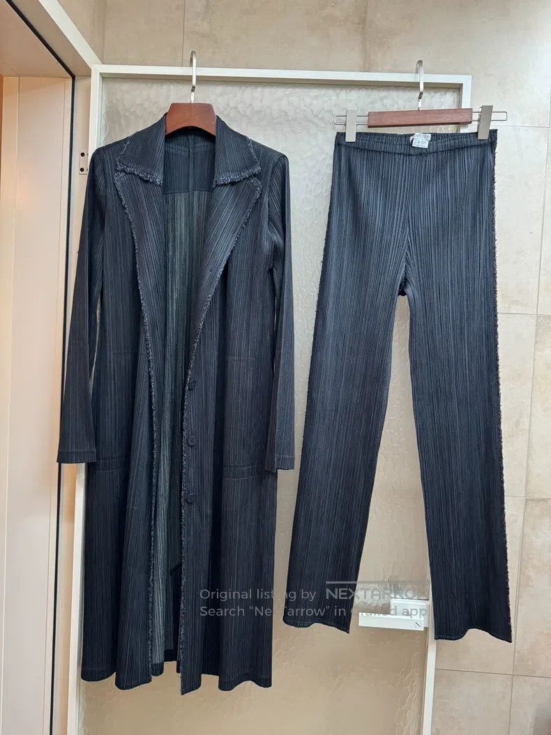Issey Miyake Issey Miyake Black Pants Size 25" / US 0 / IT 36 - 1 Thumbnail