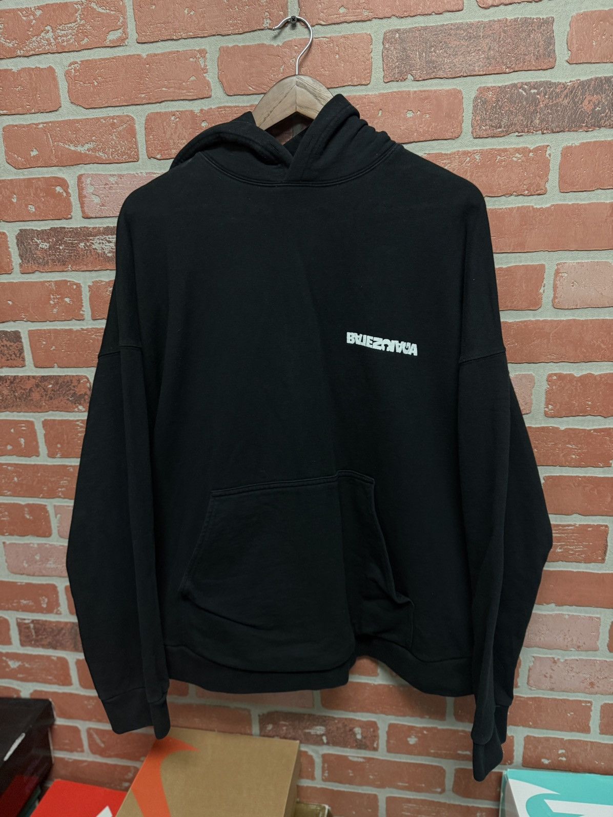 Balenciaga Balenciaga Black White Hoodie Size 2(M) Clean Size US M / EU 48-50 / 2 - 2 Thumbnail