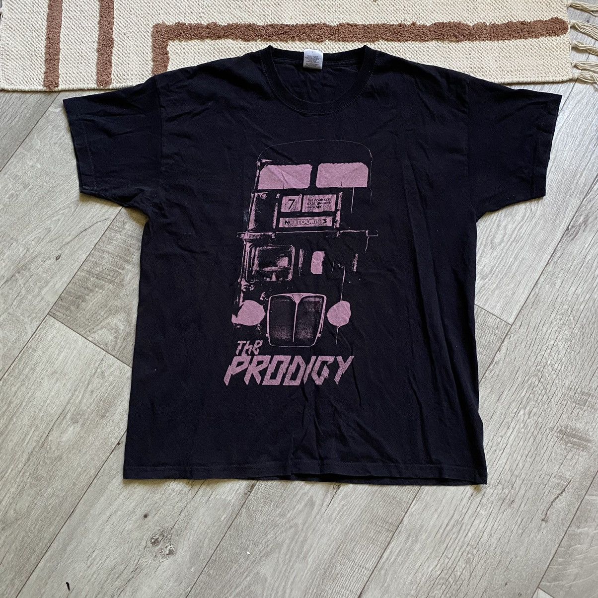Band Tees THE PRODIGY BAND ENGLISH BUS T SHIRT Size US L / EU 52-54 / 3 - 1 Thumbnail