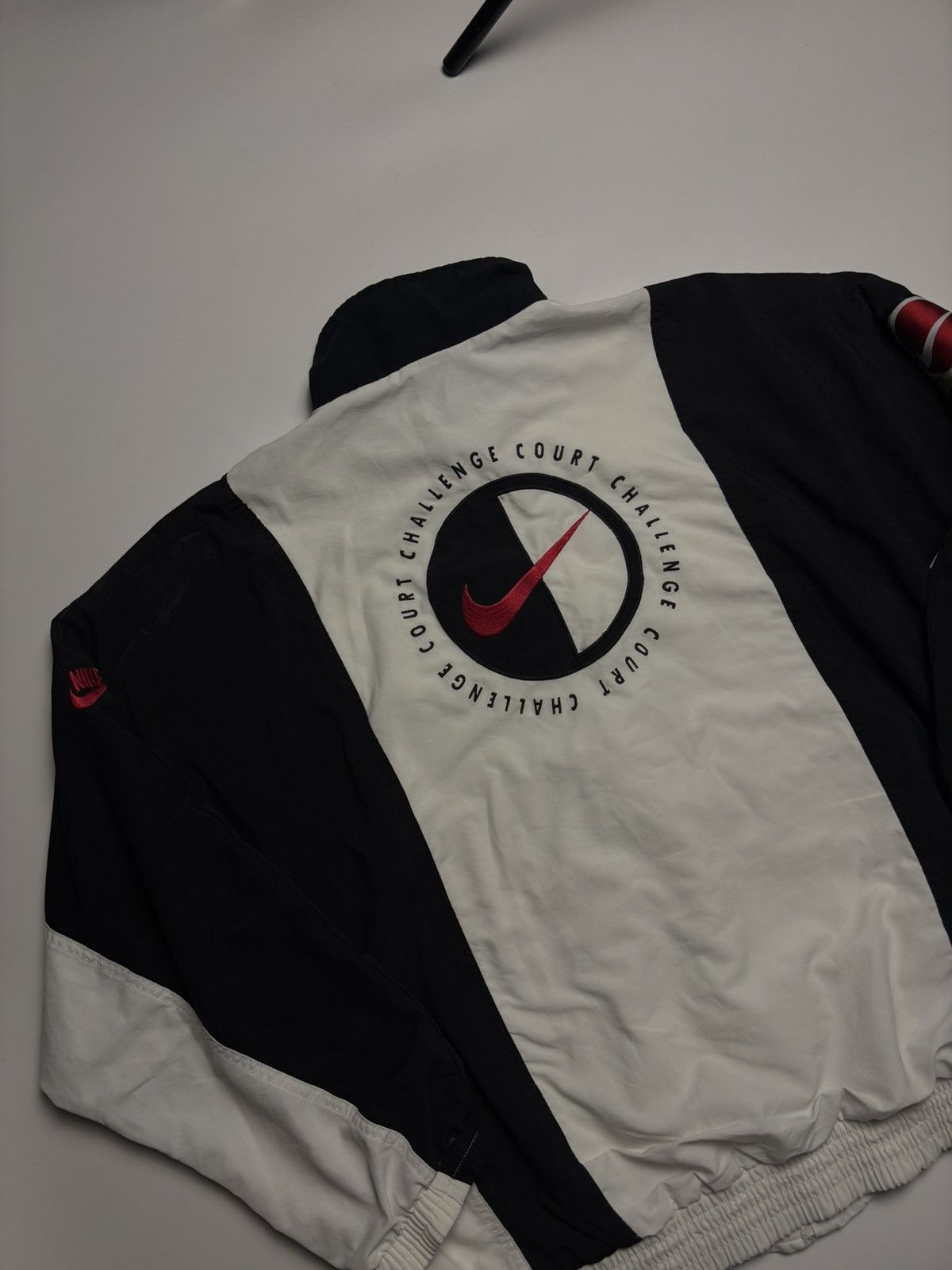 Nike Nike Court Challenge Vintage mega rare track jacket big logo Size US L / EU 52-54 / 3 - 18 Thumbnail