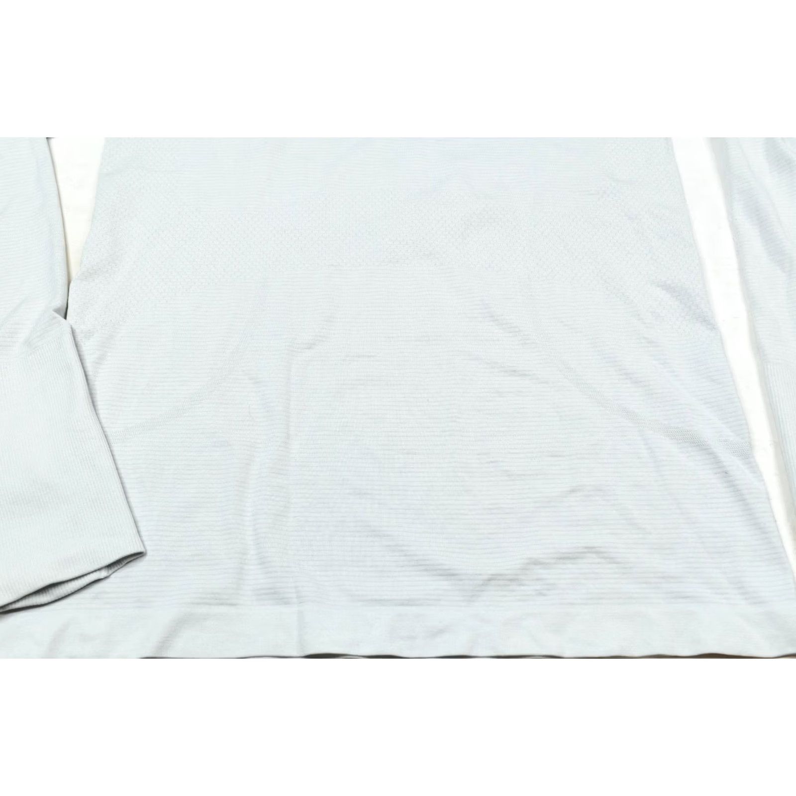 Lululemon Lululemon Swiftly Tech T-Shirt Womens 10 Gray Long Sleeve Stretch Yoga Shirt Size L / US 10 / IT 46 - 4 Thumbnail