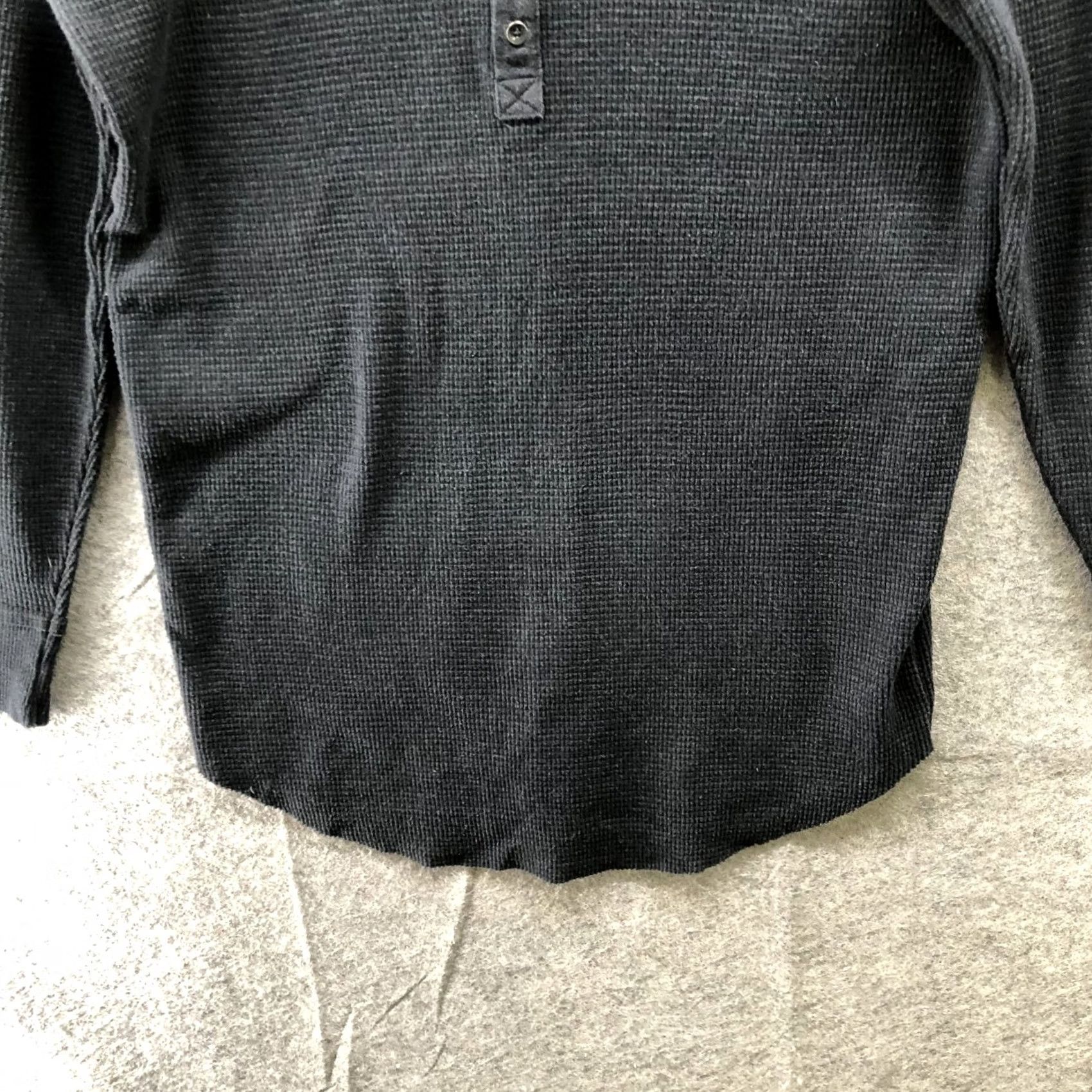 TNA TNA Aritzia Henley T Shirt Womens S Black Long Sleeve Round Neck Button Relaxed Size S / US 4 / IT 40 - 4 Thumbnail