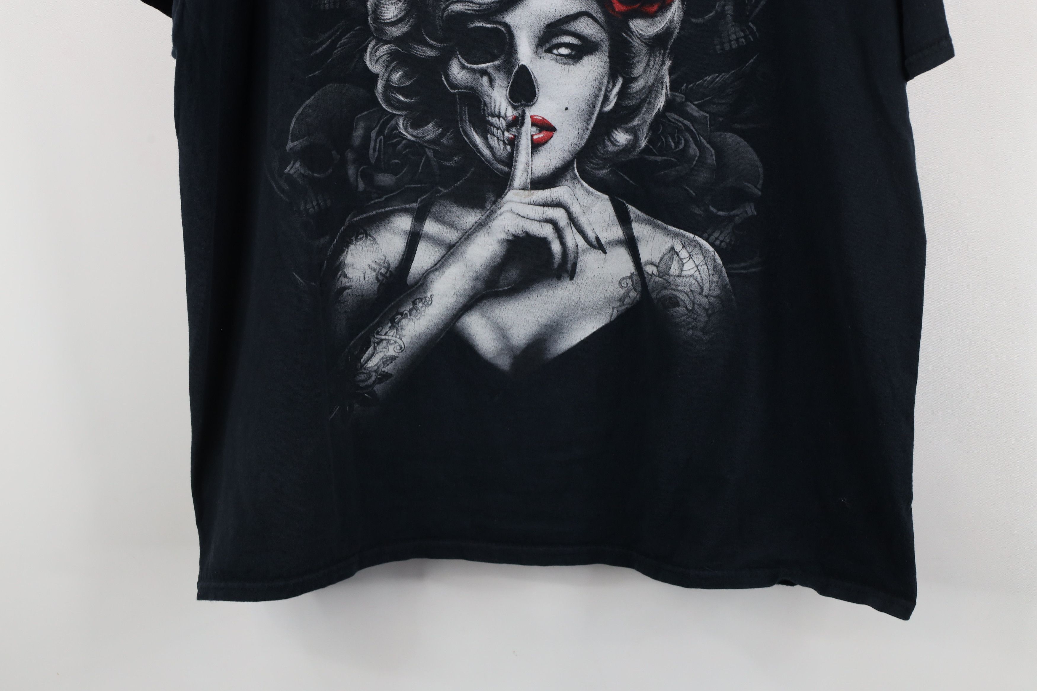 Vintage Vintage Y2K Streetwear Skeleton Pinup Girl UFC MMA T-Shirt Size US XL / EU 56 / 4 - 3 Thumbnail