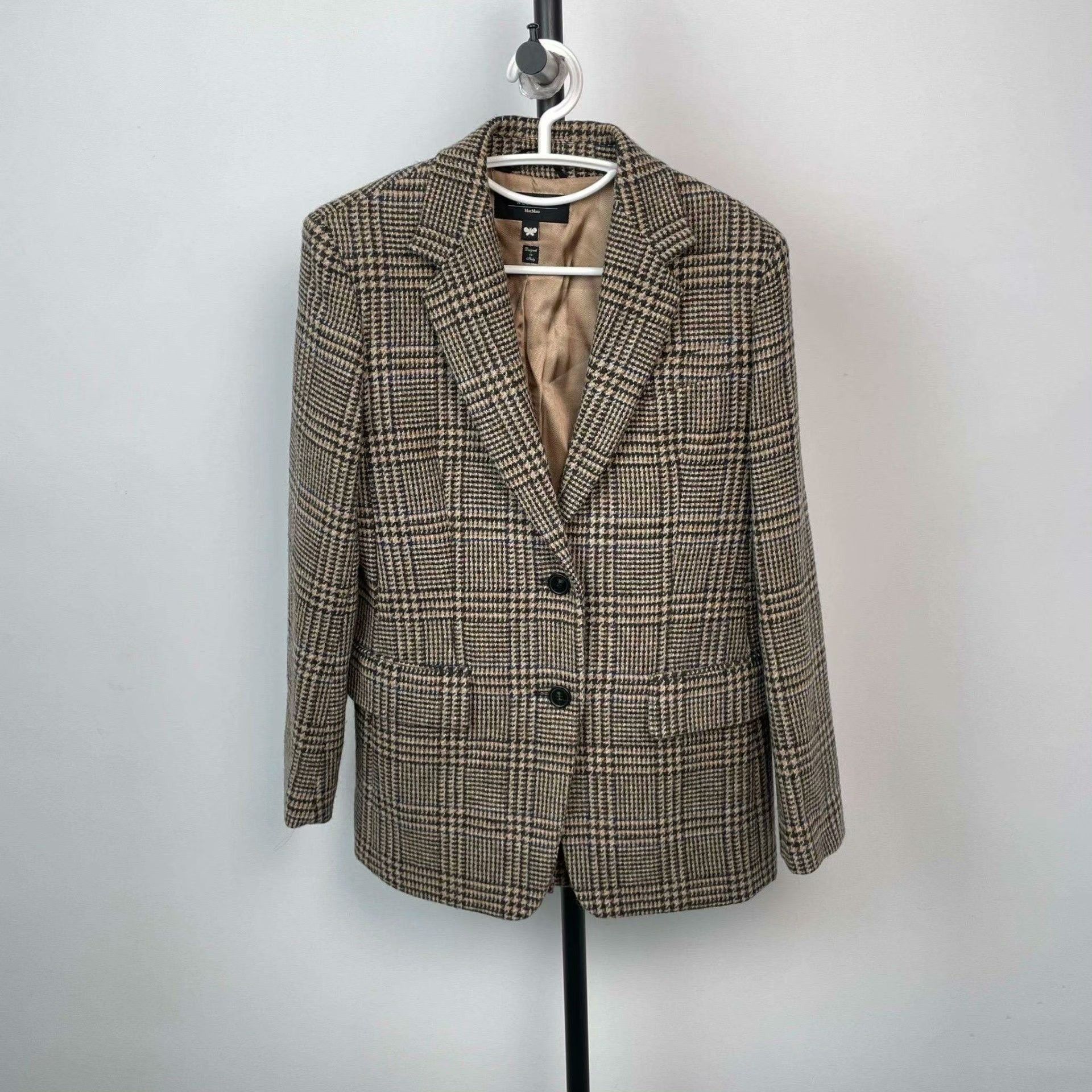 Max Mara Max Mara Plaid Beige Jacket 38 Women Size S / US 4 / IT 40 - 1 Thumbnail