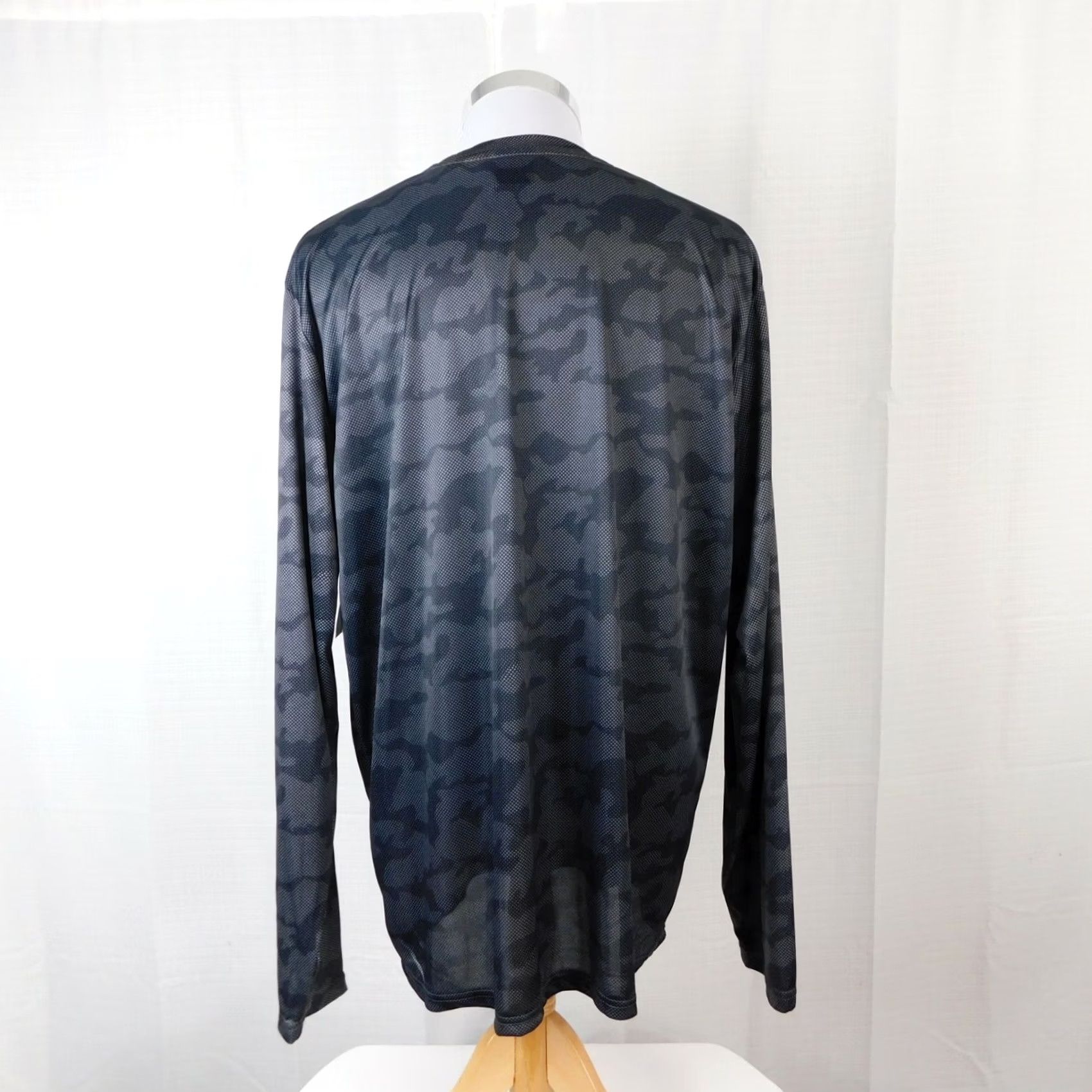 Vintage Zone Pro Sport Men's Long Sleeve Crew Neck T-Shirt Black Camo XL Sports Shirt Men Size US XL / EU 56 / 4 - 2 Thumbnail