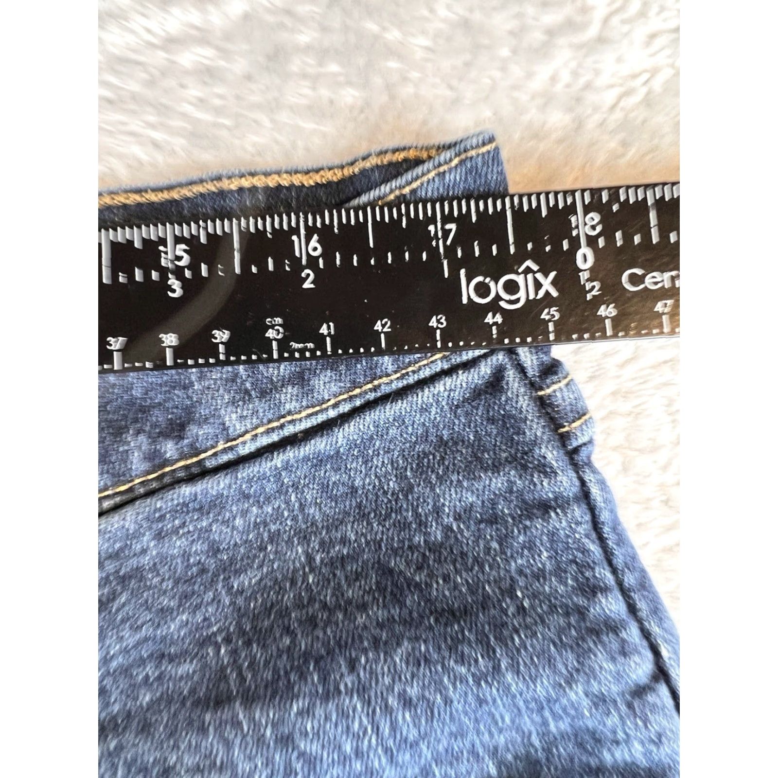 Wrangler Wrangler Jeans Regular Fit Men’s 38x29 Blue Denim Straight 38 Inseam 29 Inseam Dark Wash Mens Regular Jeans Size US 38 / EU 54 - 5 Thumbnail