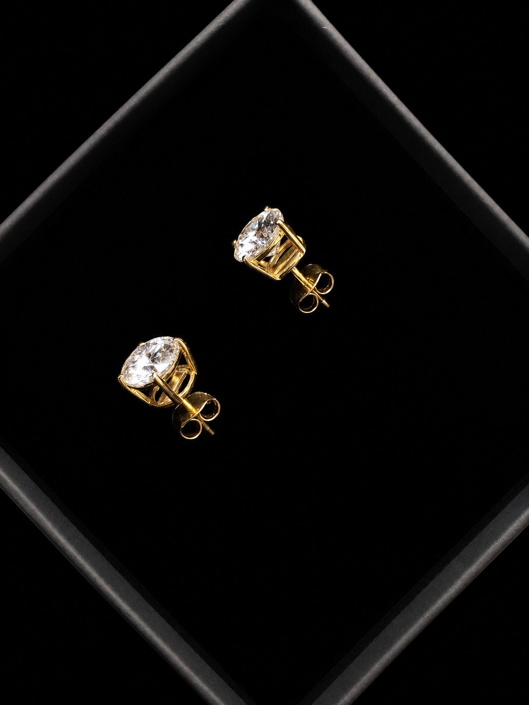 Other Classic Moissanite Stud Earrings 18ct gold overlay Size ONE SIZE - 2 Thumbnail