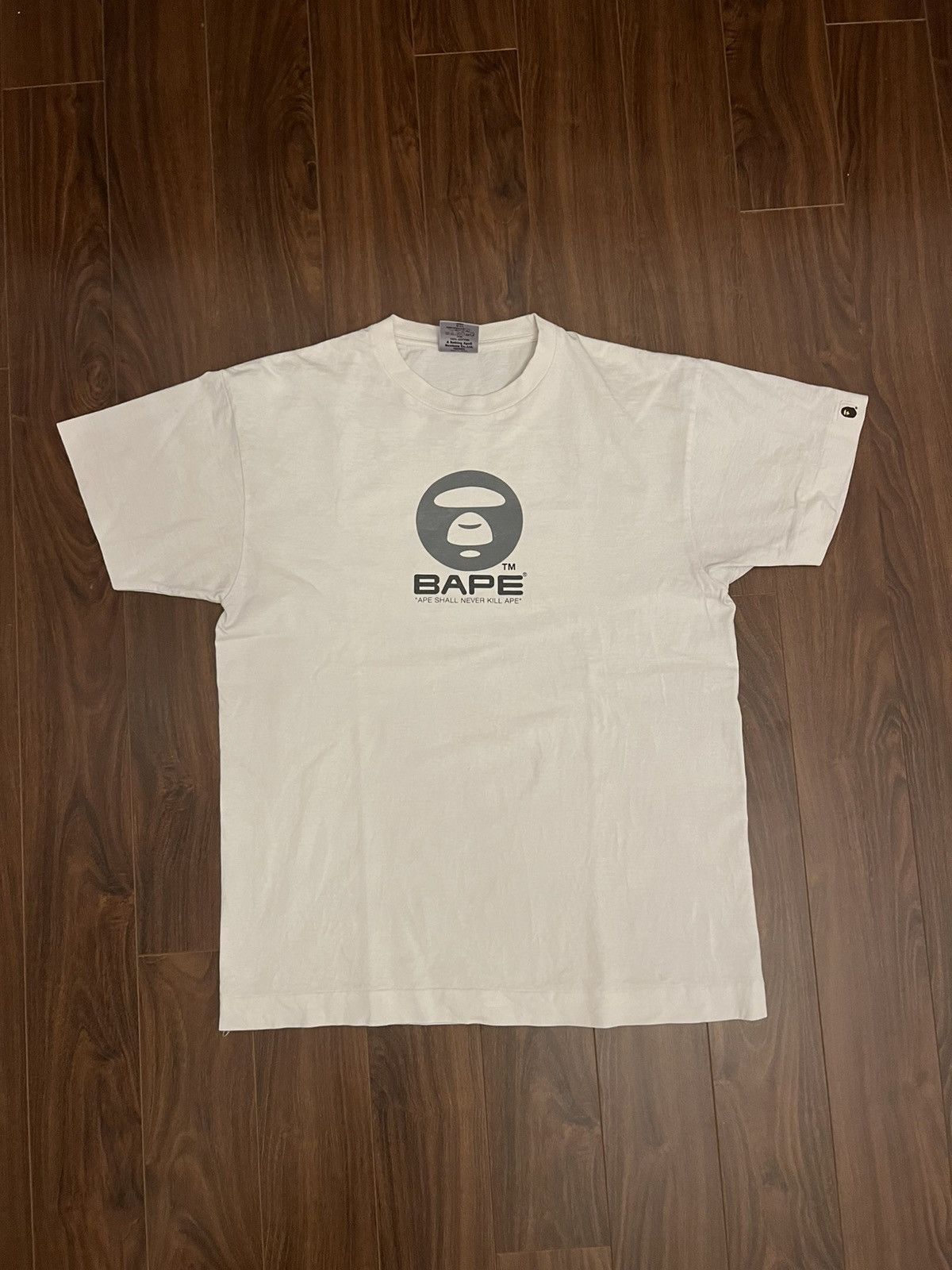 Bape RARE Vintage Archive 90s Bape Graphic White Tee Size US L / EU 52-54 / 3 - 1 Thumbnail