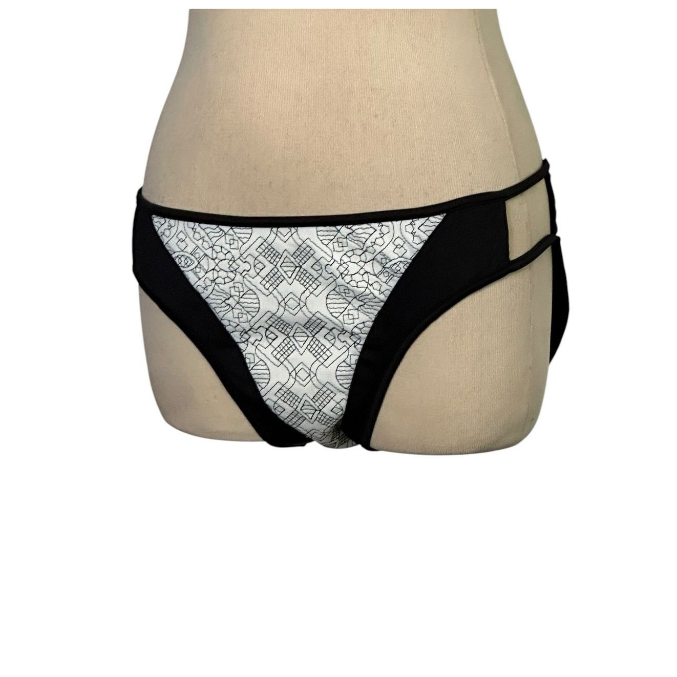 Jonathan Simkhai Jonathan Simkhai black white bikini bottom size Medium Size ONE SIZE - 8 Thumbnail