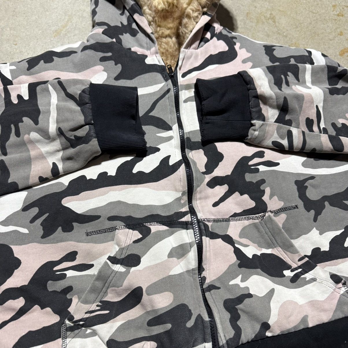 Playboi Carti Vintage Camo Sherpa Lined Zip Up Hoodie Size Large Size US L / EU 52-54 / 3 - 4 Thumbnail