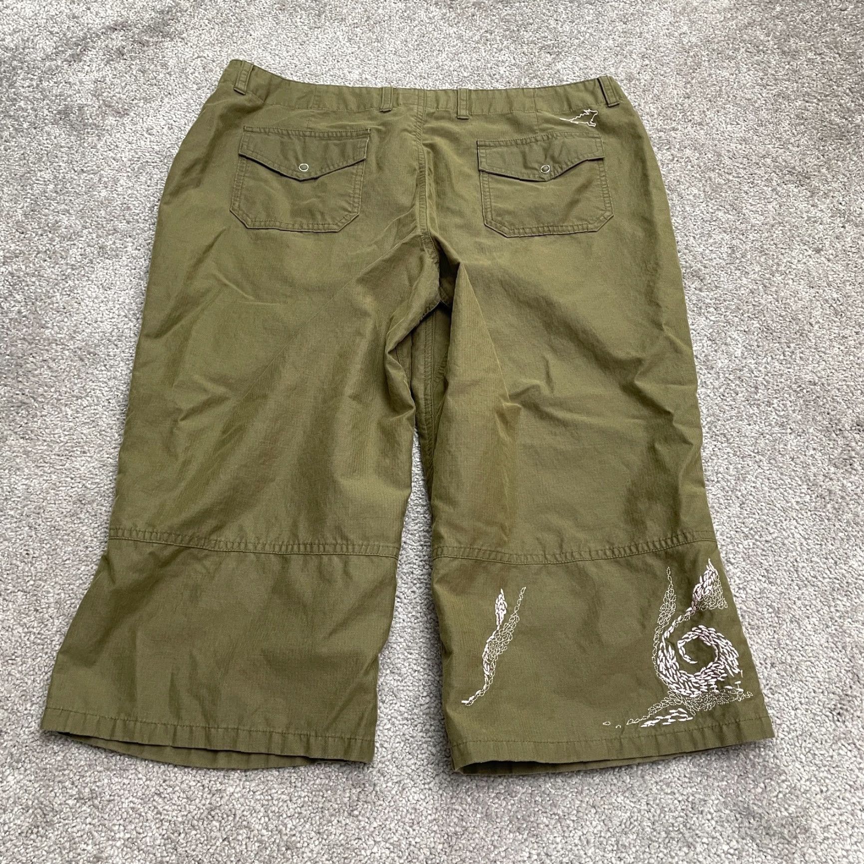 Vintage VINTAGE Horny Toad Capri Pants Womens 10 Green Straight Leg Embroidered Outdoor 34x18 Size 32" / US 10 / IT 46 - 2 Thumbnail