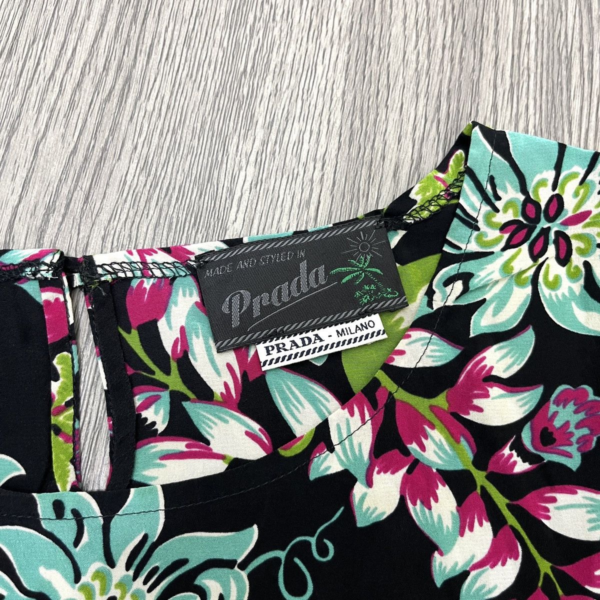 Prada Prada 2010s Floral Print Silk Top Blouse Designer Size XS / US 0-2 / IT 36-38 - 7 Thumbnail