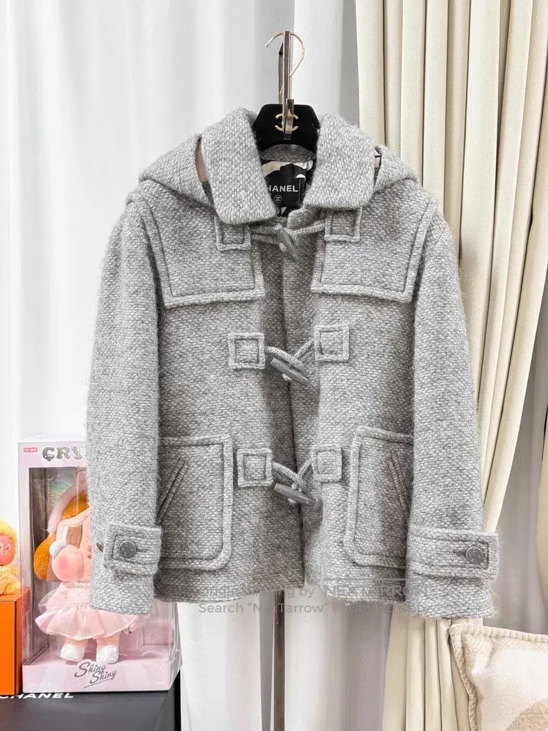 Chanel Chanel Ox horn buckle hooded jacket Size XXS / US 00 / IT 34 - 1 Thumbnail