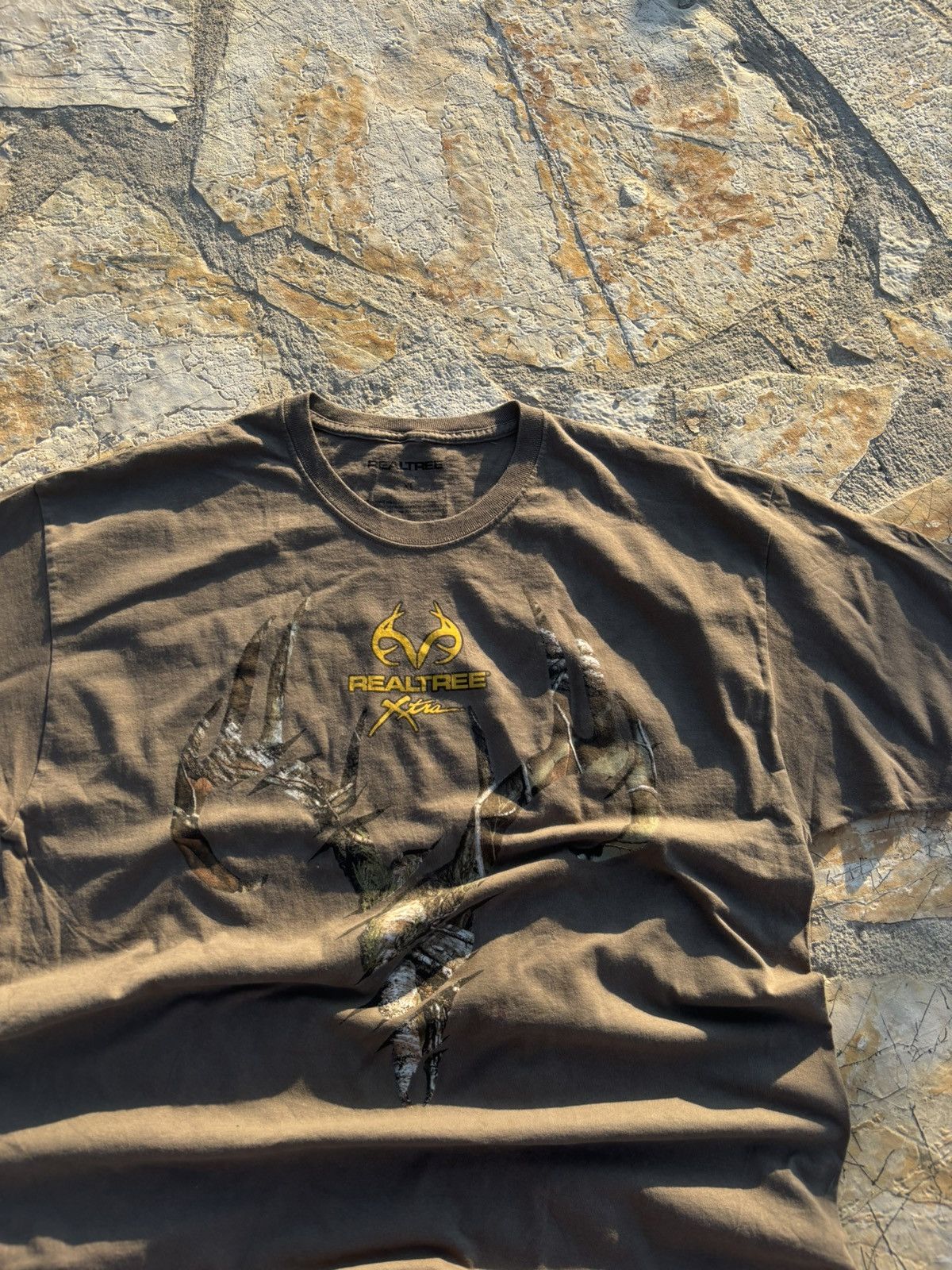 Japanese Brand × Realtree Vintage USA RealTree Boxy Oversize T Shirt Tee Khaki Brown Size US XL / EU 56 / 4 - 3 Thumbnail