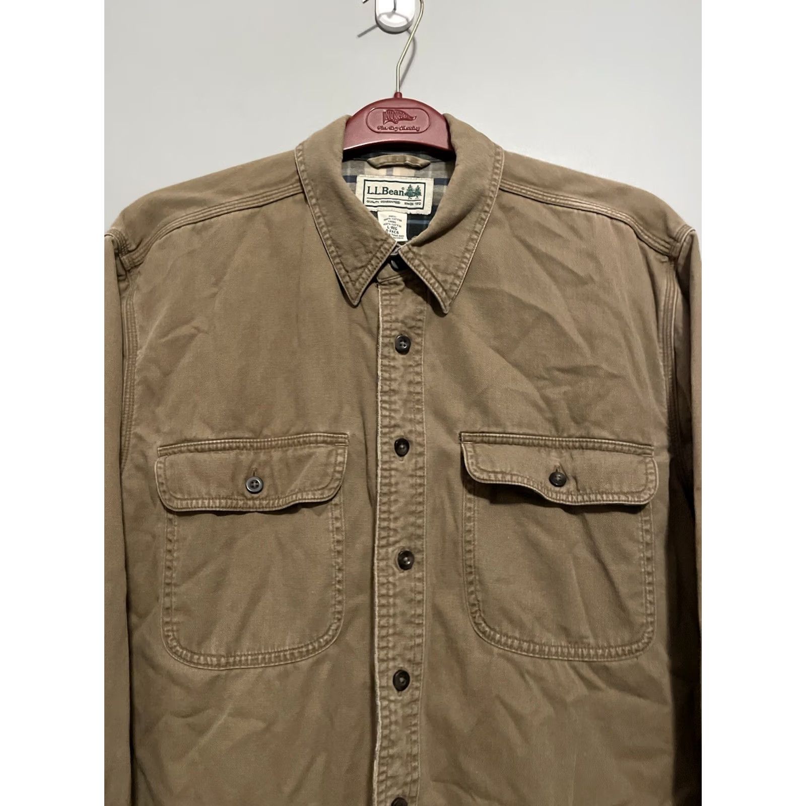 Vintage VINTAGE L.L.Bean Mens Tan Beige Flannel Lined Chore Shirt Jacket M Beige Flannel Lined Canvas Work Shirt Jacket 2 Pockets 90s Men Size US M / EU 48-50 / 2 - 6 Thumbnail