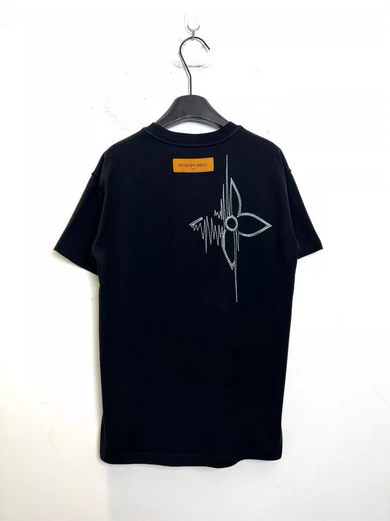 Louis Vuitton louis vuitton Embroidered graphic short sleeve Size US S / EU 44-46 / 1 - 1 Thumbnail