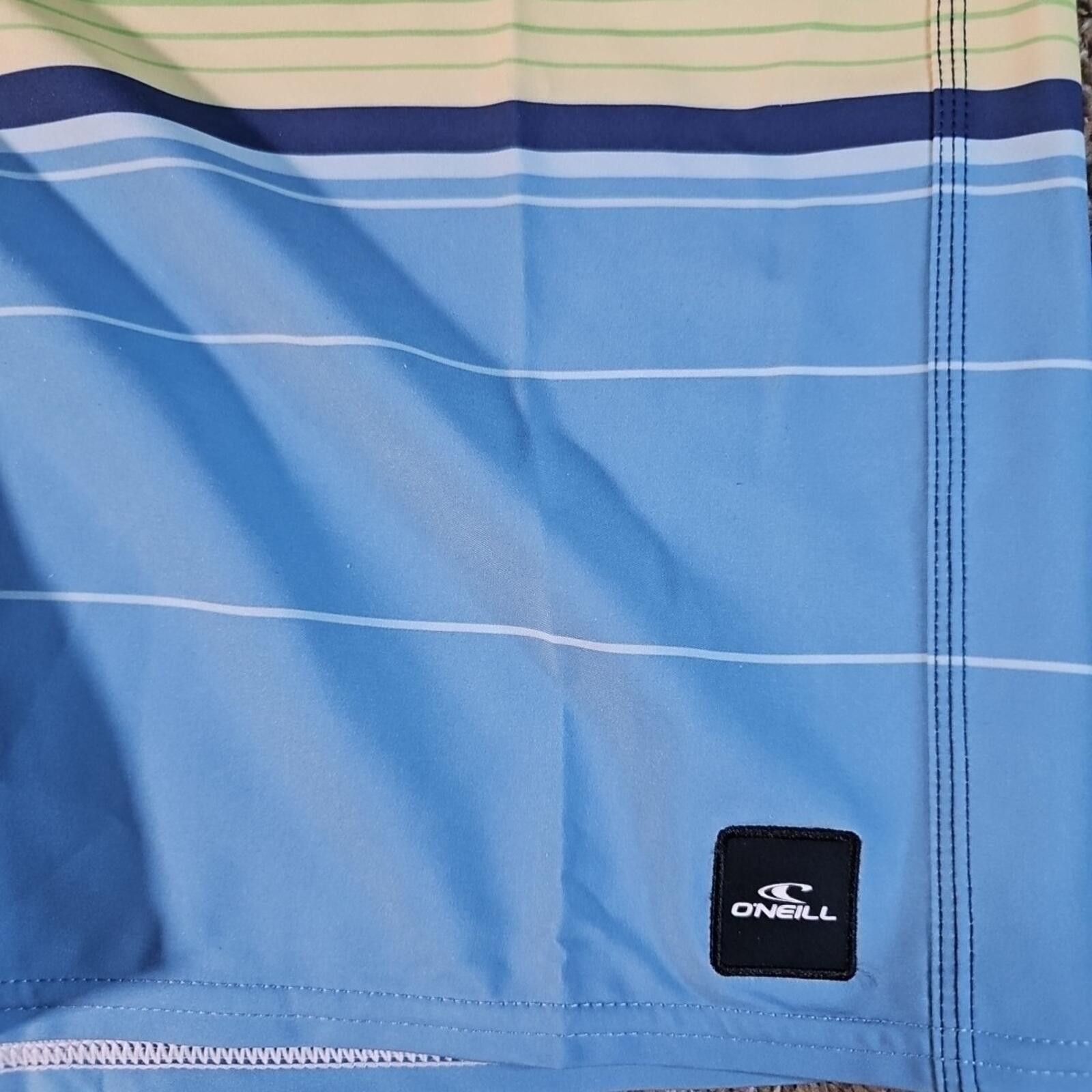 O'Neill O'Neill Hyperdry Below The Knee Sz 44 NWT Board Shorts Size US 32 / EU 48 - 2 Thumbnail