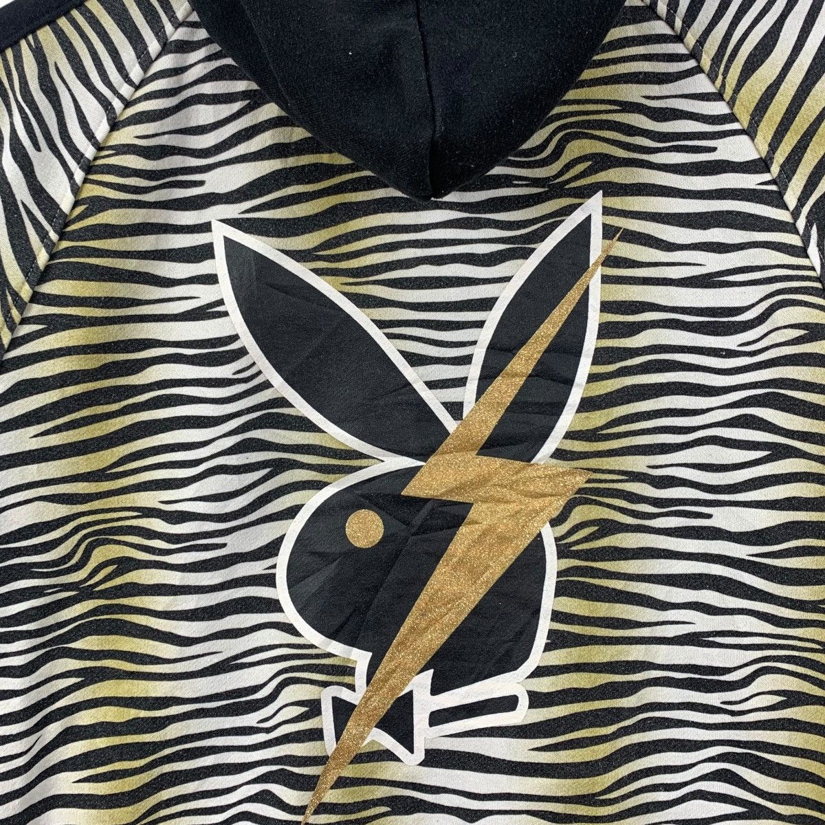Playboy Vintage PLAYBOY Tiger Stripes Overprint Short Sleeve Hoodie Size US M / EU 48-50 / 2 - 6 Thumbnail