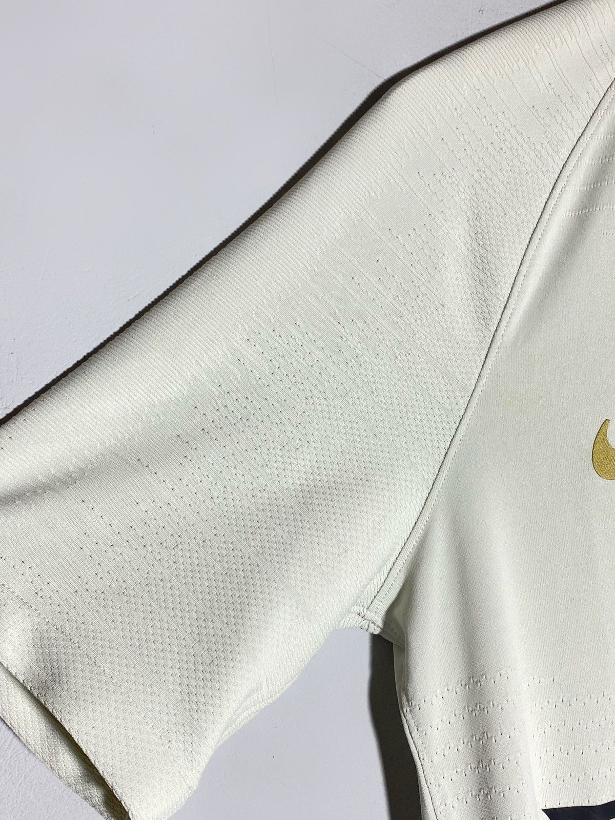 Nike Nike Vaporknit PSG Paris Saint Germain 2018/19 Away Jersey Size US S / EU 44-46 / 1 - 9 Thumbnail