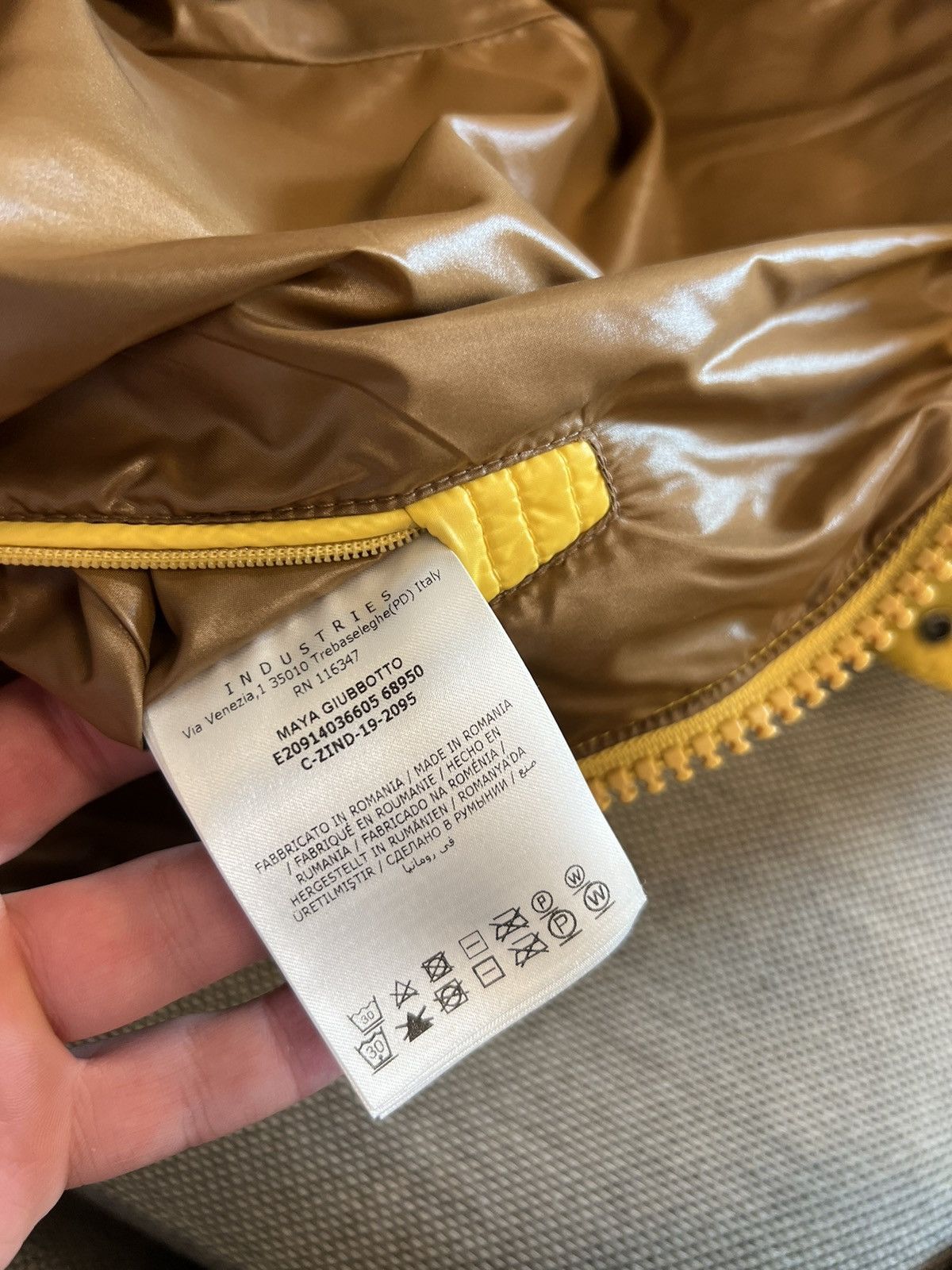 Moncler Moncler Maya *rare* Size US S / EU 44-46 / 1 - 3 Thumbnail