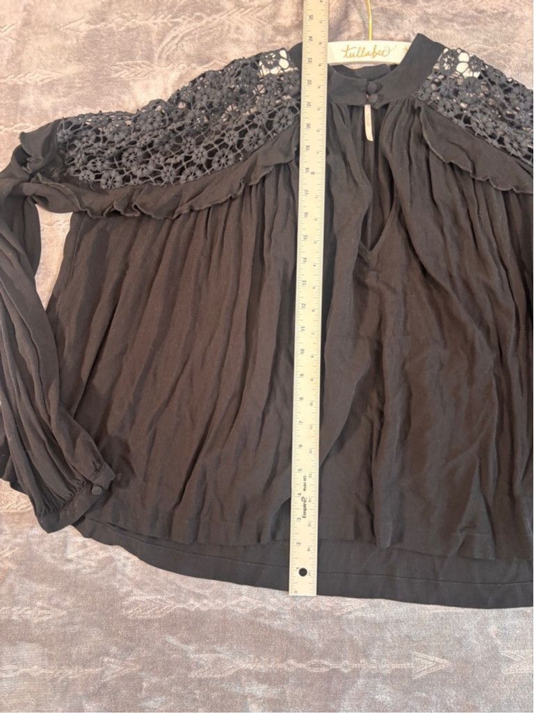 Free People Women's Free People Blouse Size M Black Long Sleeve Lace Size L / US 10 / IT 46 - 4 Thumbnail