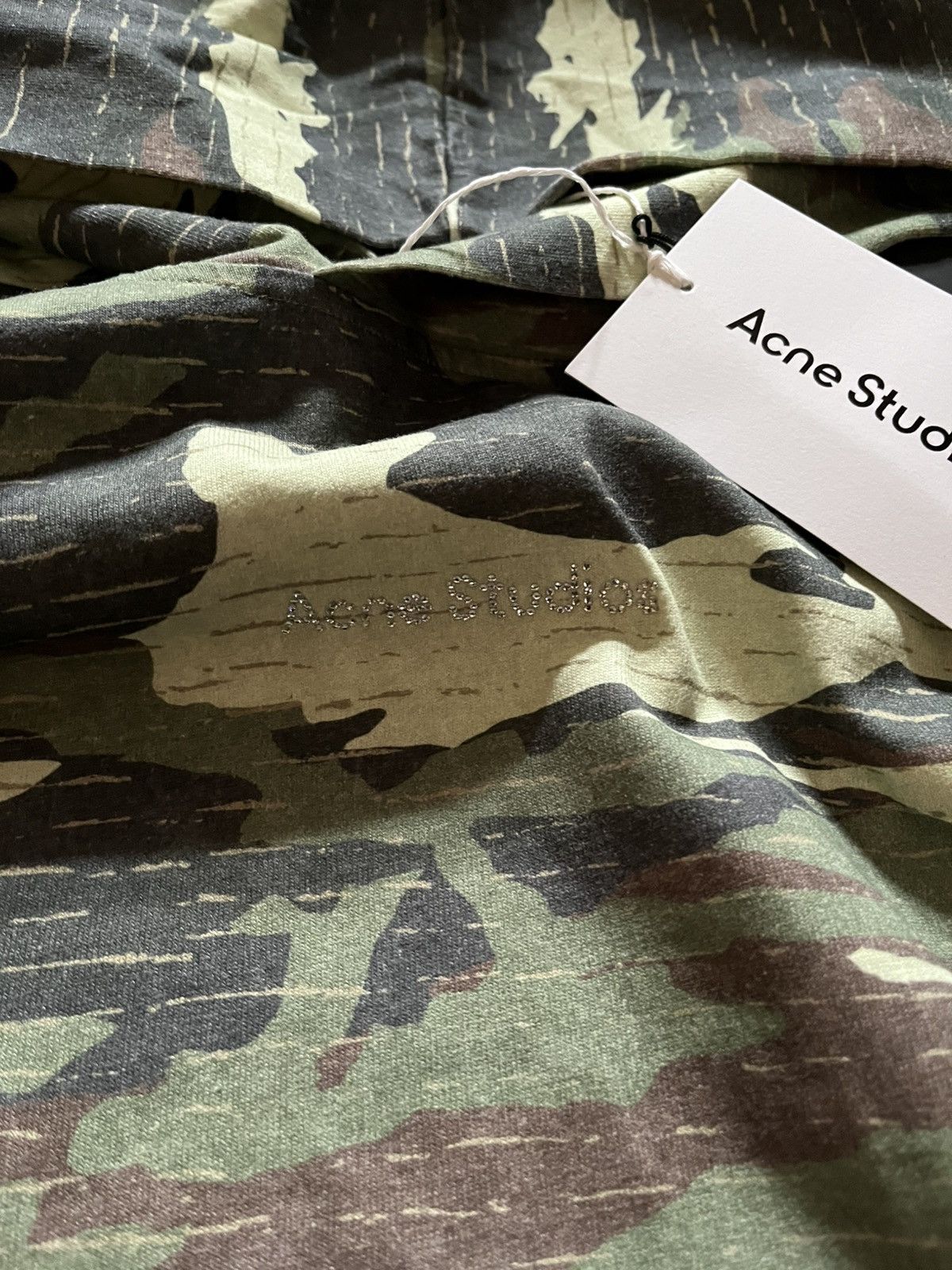 Acne Studios Acne studios green gem stone camouflage camo Hoodie size M Size US M / EU 48-50 / 2 - 3 Thumbnail