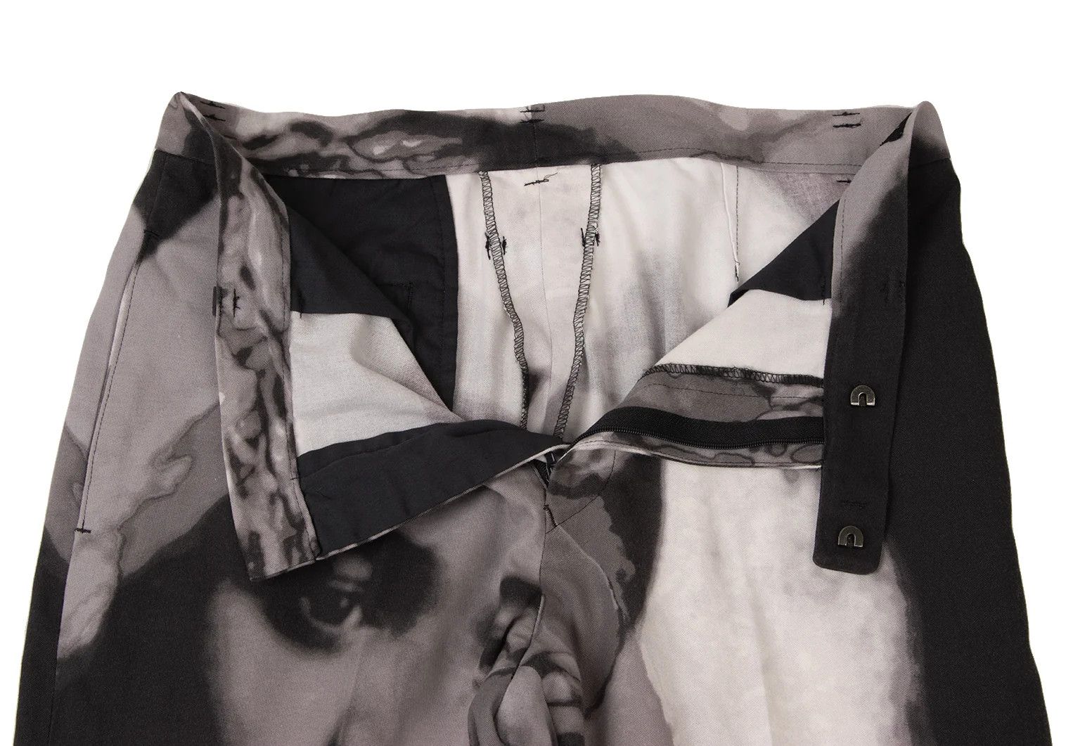 Jean Paul Gaultier Face Graphic Pants in White and Gray, Size 50 Size US 34 / EU 50 - 6 Thumbnail
